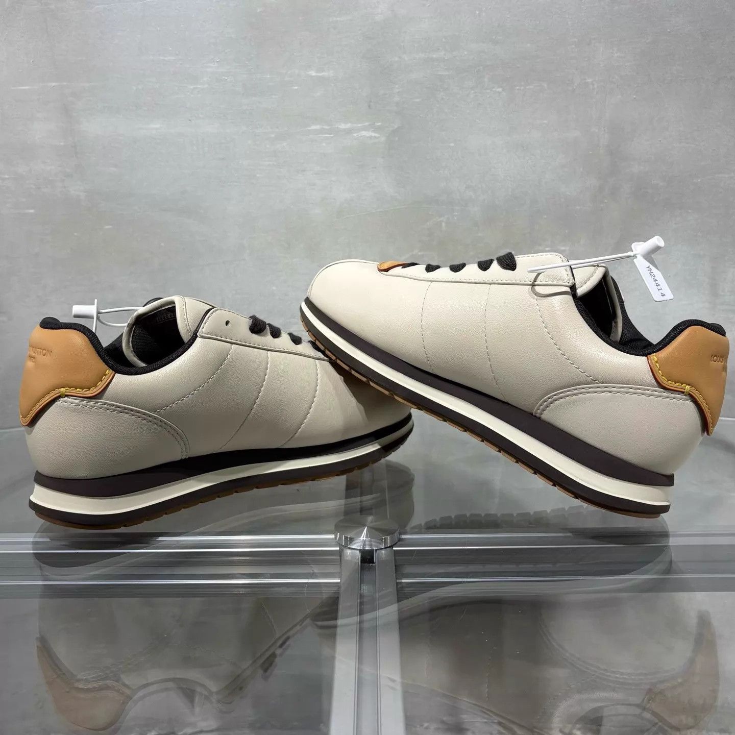 Louis Vuitton LV Buttersoft Beige Sneaker Size US 8 / EU 41 - 5 Thumbnail
