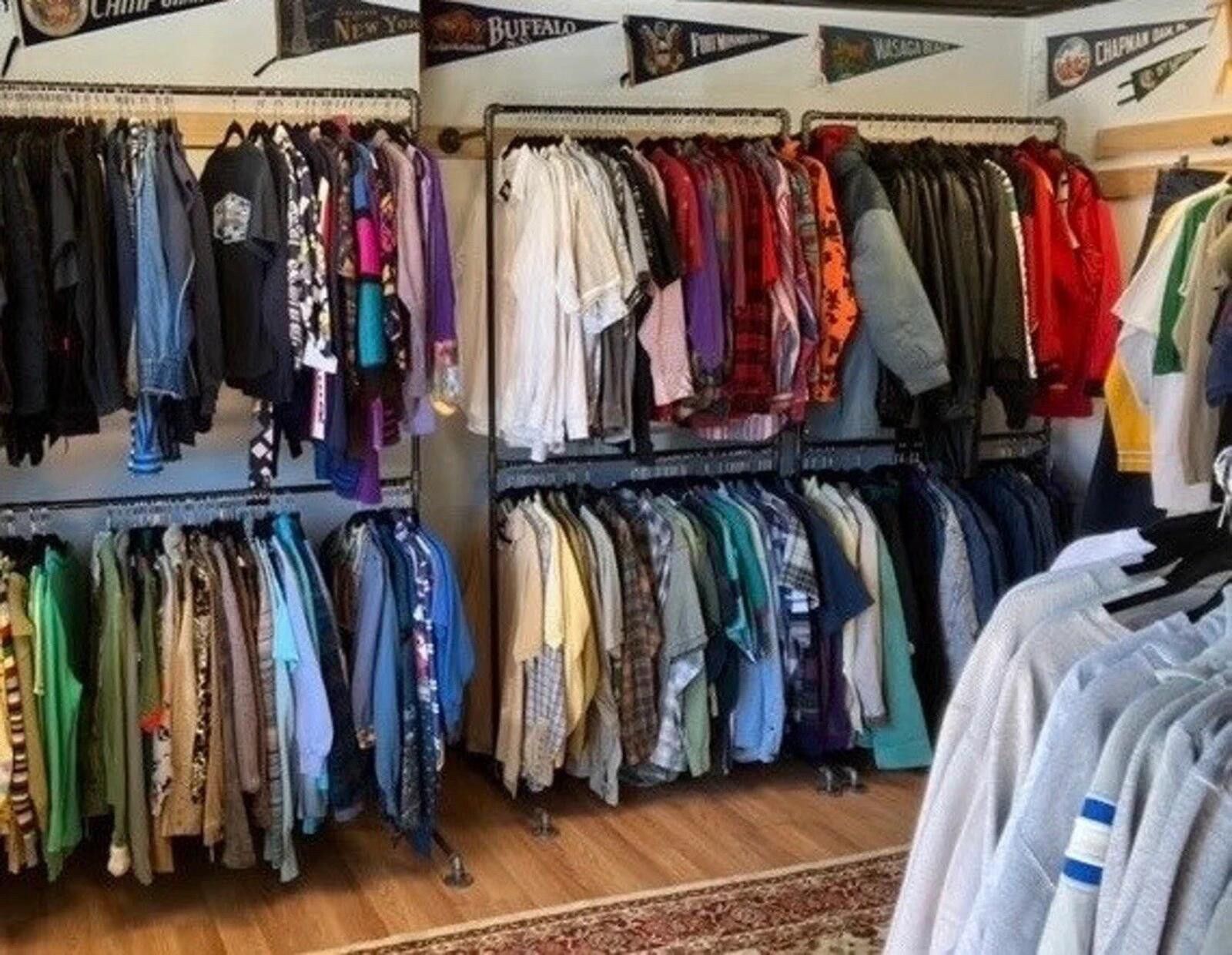 Other Reseller Mystery Box 10lbs Of Vintage Clothing Mixed Sizes Size ONE SIZE - 2 Thumbnail
