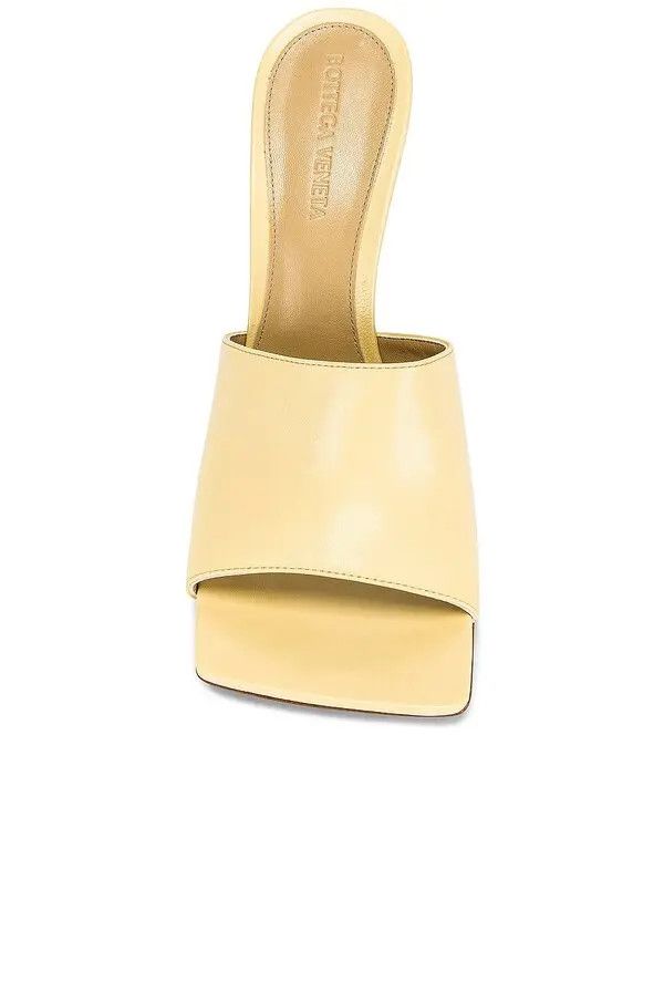 Bottega Veneta o1n1vont1024 Stretch Wedges Mules in Moonbeam Size US 7 / IT 37 - 4 Thumbnail