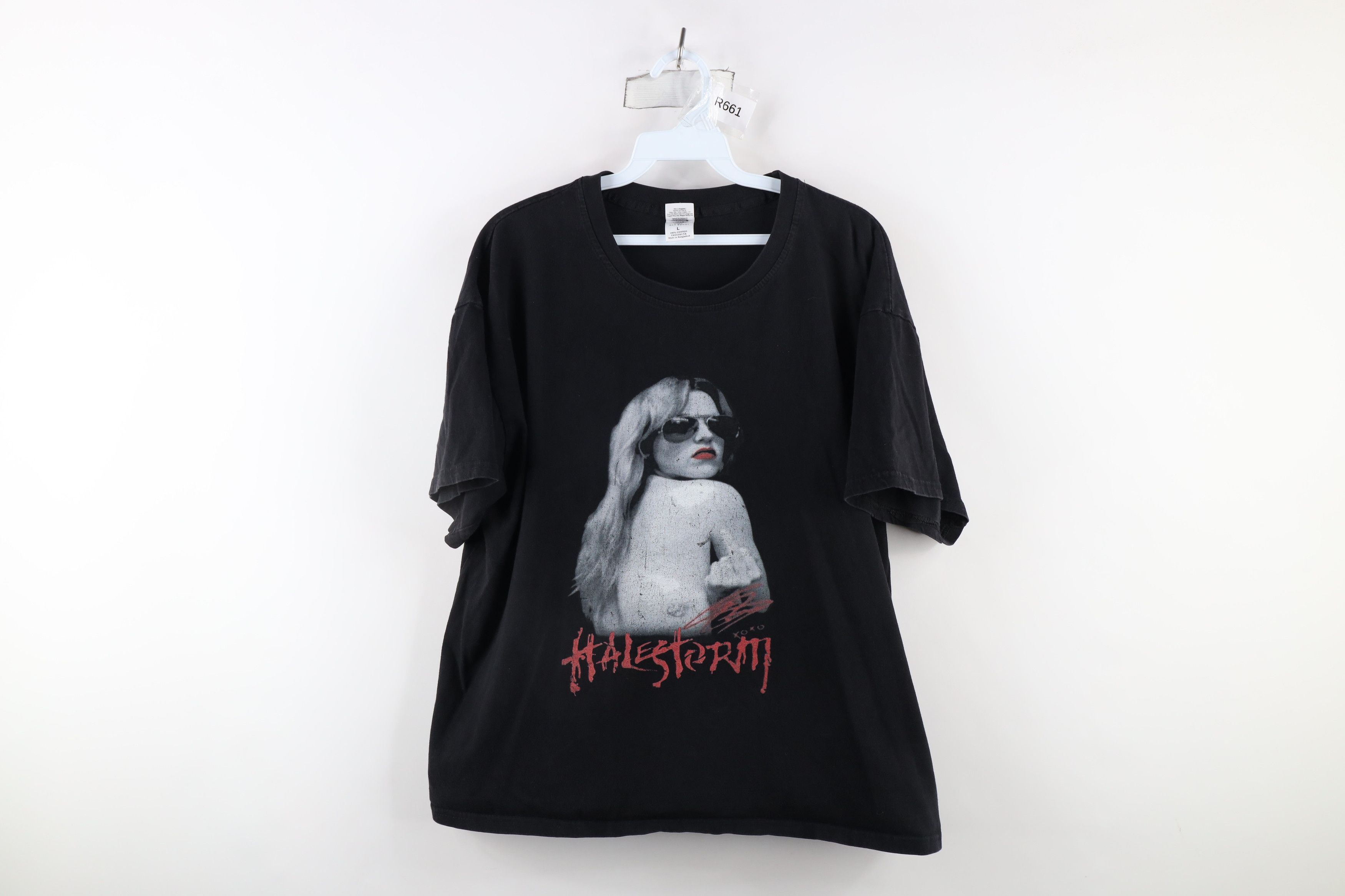 Vintage Vintage Streetwear Spell Out Halestorm Band T-Shirt Black Size US L / EU 52-54 / 3 - 1 Thumbnail