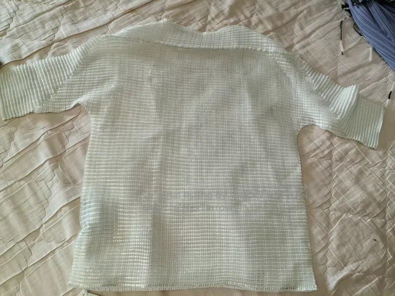 Issey Miyake Issey Miyake Bubble top Size M / US 6-8 / IT 42-44 - 1 Thumbnail
