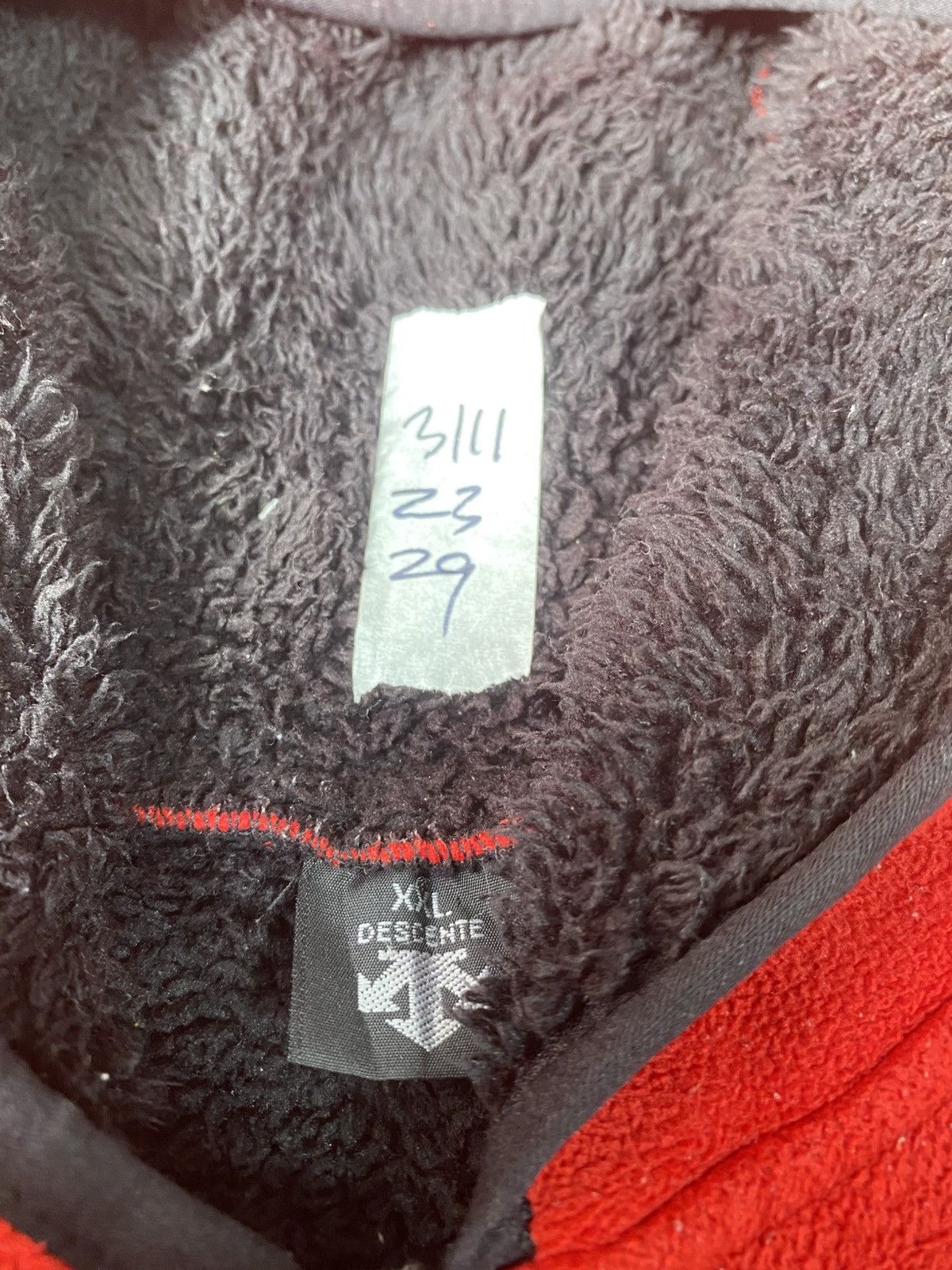 Descente Descente sweater zipper size xl audio raiffeisen BKW Size US XL / EU 56 / 4 - 6 Thumbnail