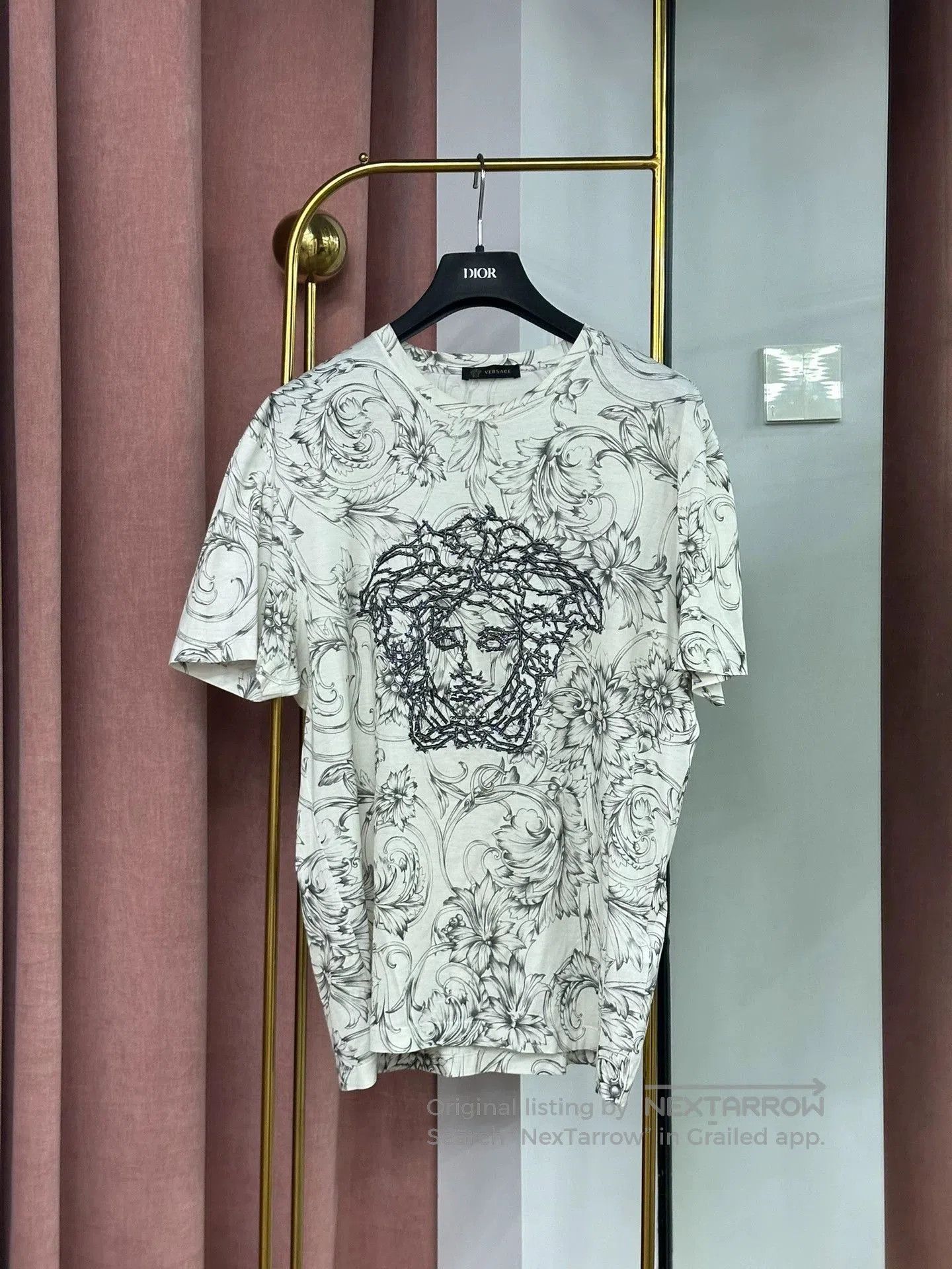 Versace Versace White Medusa Print Short Sleeve T-shirt. Size US XL / EU 56 / 4 - 1 Thumbnail