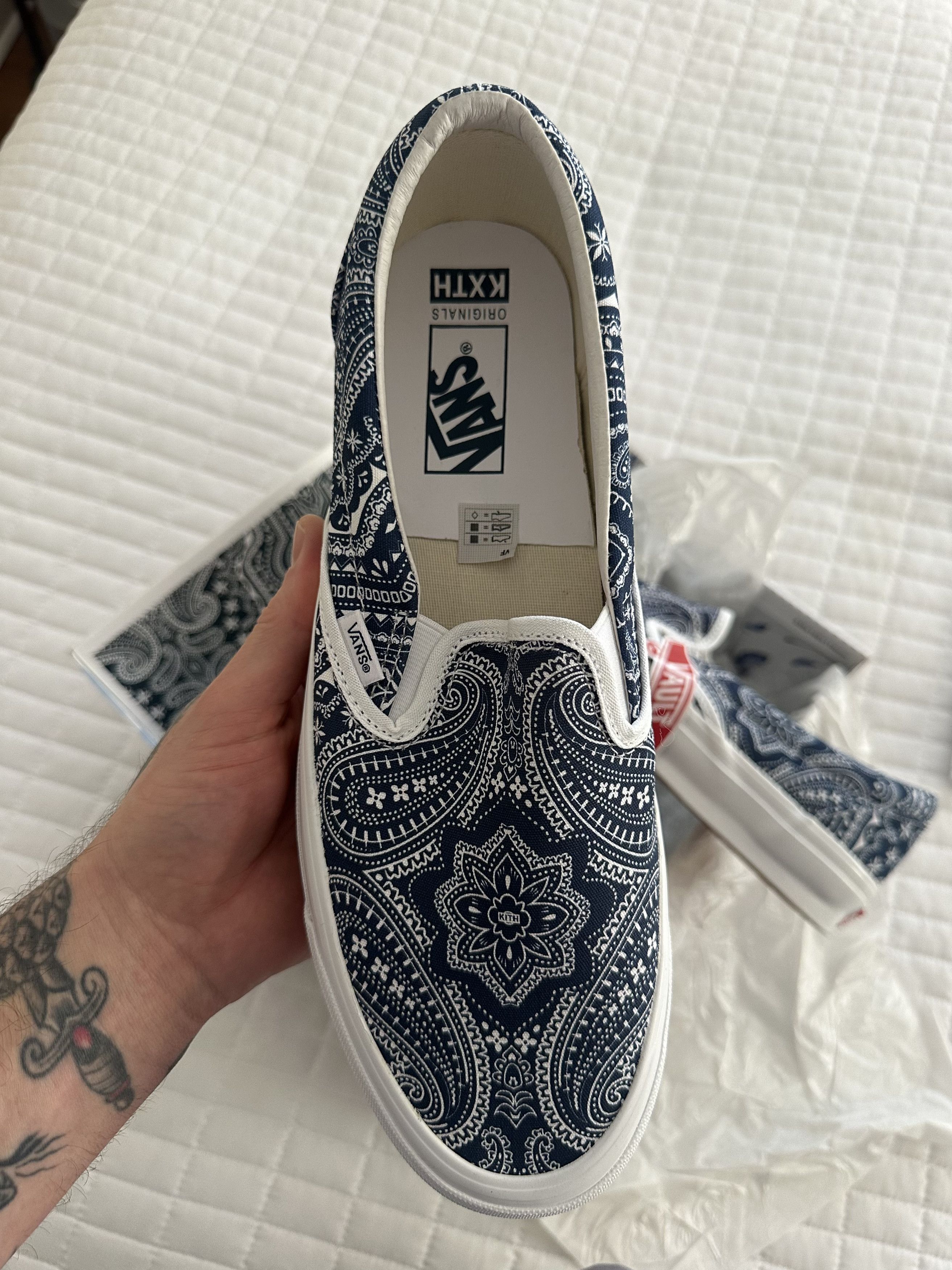 Kith × Vans KITH VANS OG CLASSIC SLIP ON 10TH ANNIVERSARY Size US 11.5 / EU 44-45 - 4 Thumbnail