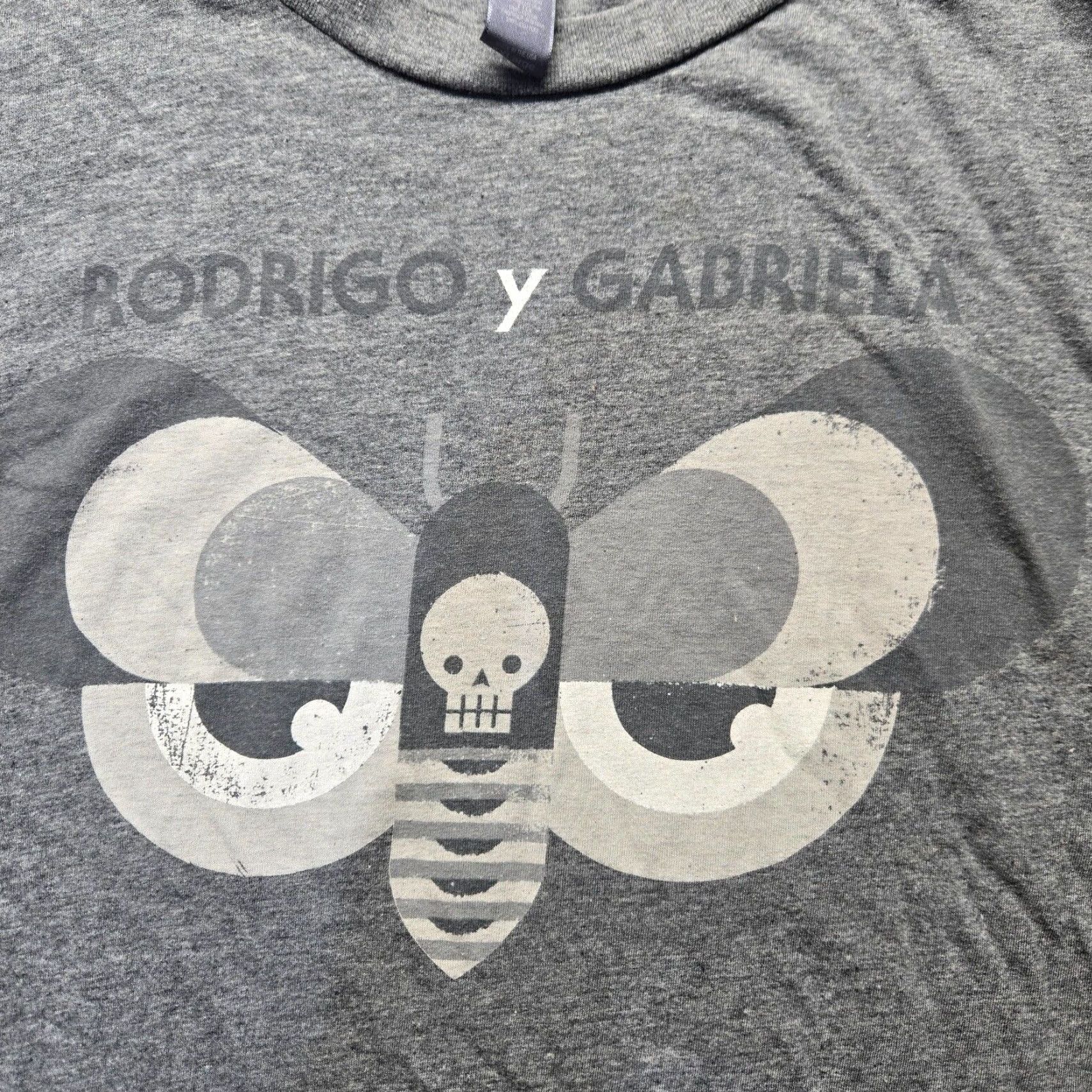 Vintage Men's 2XL Canvas T-Shirt Gray Rodrigo Y Gabriela 2013 US Summer Tour Shirt Adults XXL Size US XXL / EU 58 / 5 - 2 Thumbnail