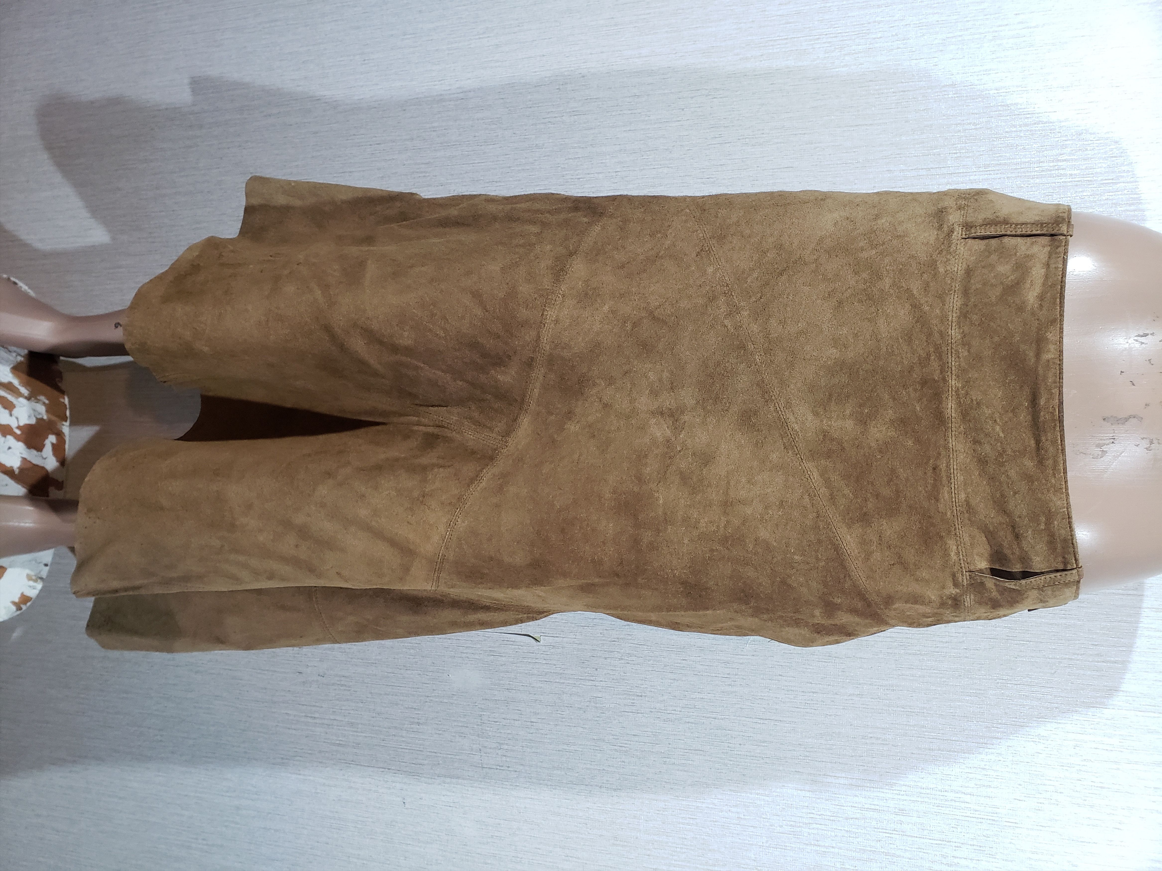 image of Art x Leather Cute Leather Skirt With An Asymmetric Flared Bottom in Brown, Women's (Size 34)