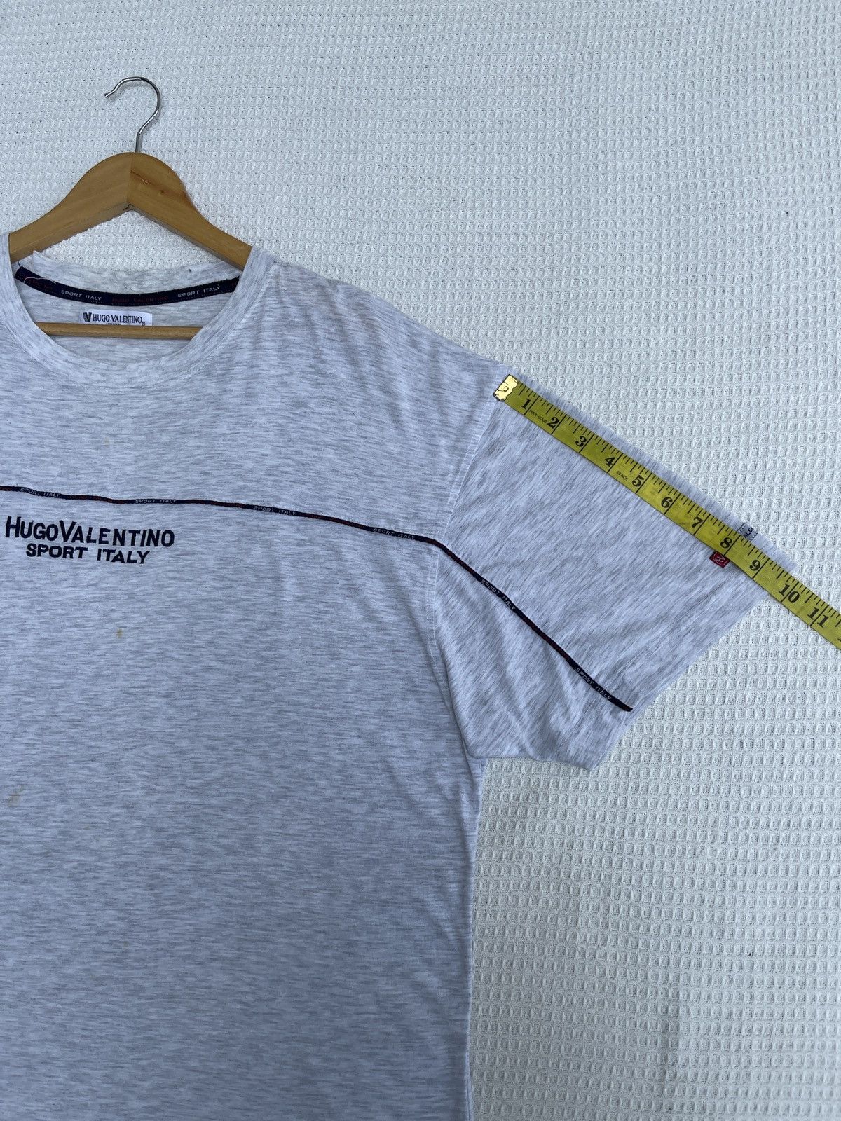 Hugo Last Drop🔥Rare🔥Vtg Hugo Valentino Sport Italy Spell Out Tee Size US XL / EU 56 / 4 - 12 Thumbnail