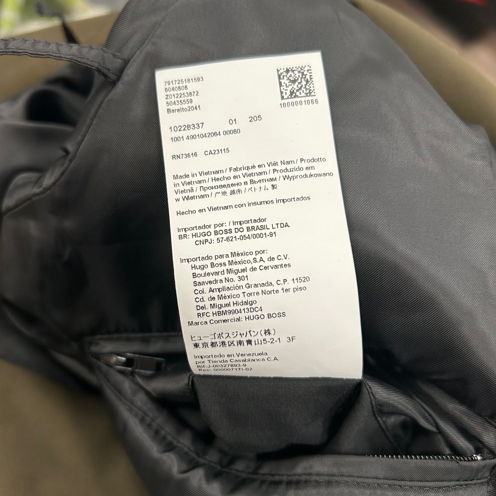 Hugo Boss Hugo Boss Green Lonmg Trench Winter Jacket Coat size Xl B5 Size US XL / EU 56 / 4 - 7 Thumbnail