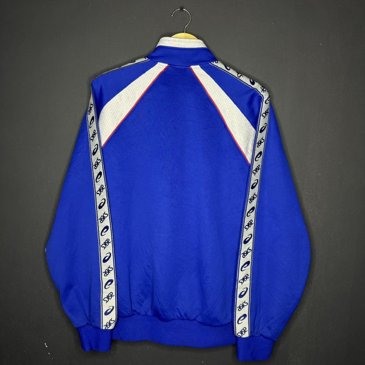 Asics Vintage Asics Football Gear Size US M / EU 48-50 / 2 - 2 Thumbnail