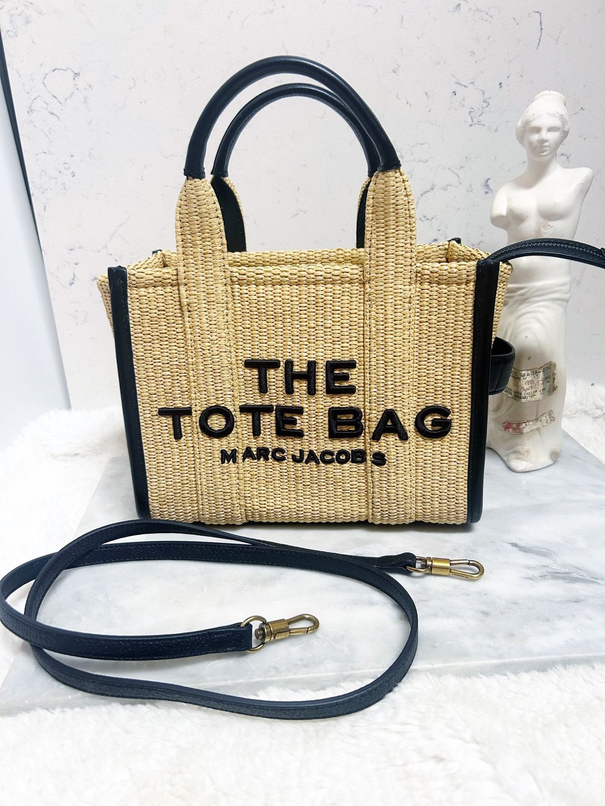 Marc Jacobs Authentic Marc Jacobs The Tote Bag Natural Woven Tote Bag Size ONE SIZE - 11 Thumbnail