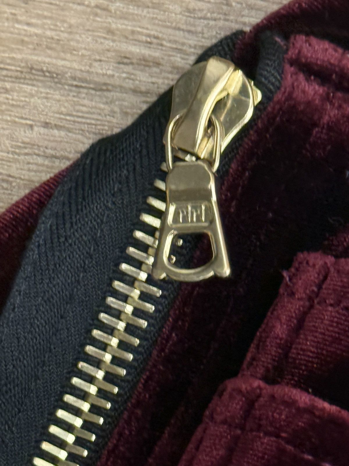 Sandro ***FINAL DROP***RARE SANDRO CURVED ARM VELVET BOMBER SZ 2/M Size US M / EU 48-50 / 2 - 6 Thumbnail