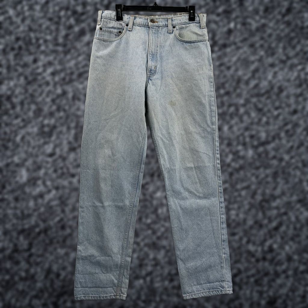 Levi's VINTAGE Levi's 540 Jeans Mens 32x32 Blue Denim Relaxed Fit Tapered Leg USA Made Size US 32 / EU 48 - 1 Thumbnail
