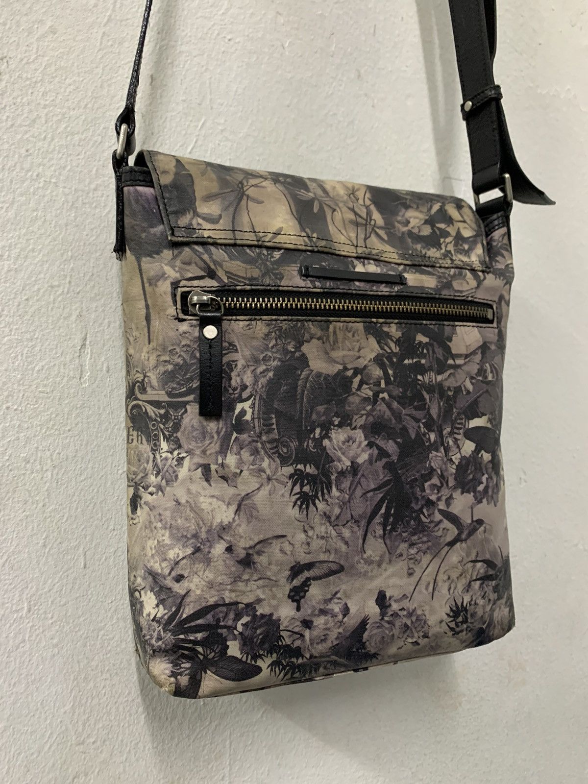 Jean Paul Gaultier Jean Paul Gaultier Psychedelic Paradise Sling Bag Size ONE SIZE - 12 Thumbnail