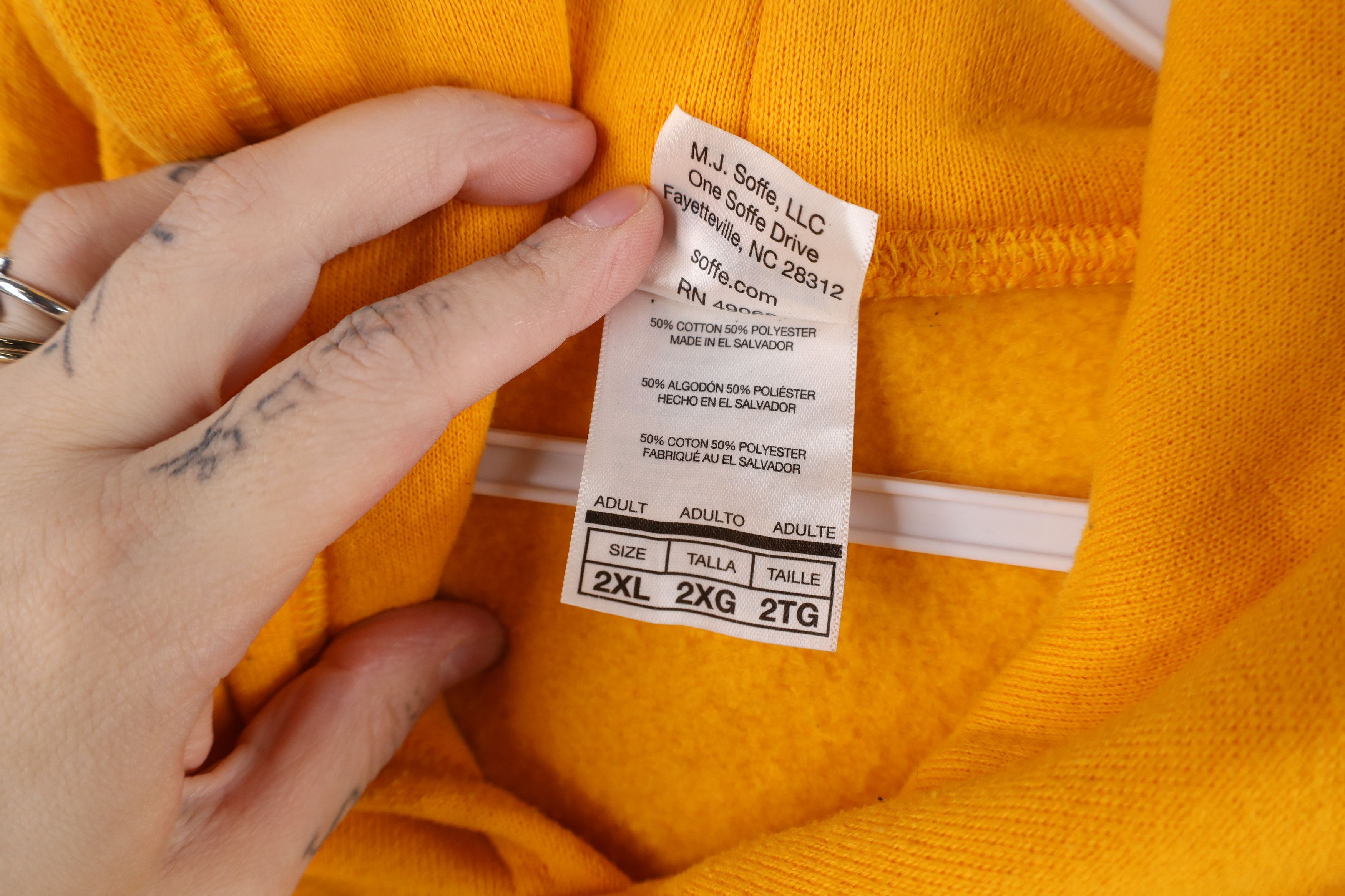 Vintage Vintage 90s Streetwear Faded Blank Hoodie Sweatshirt Yellow Size US XXL / EU 58 / 5 - 10 Thumbnail