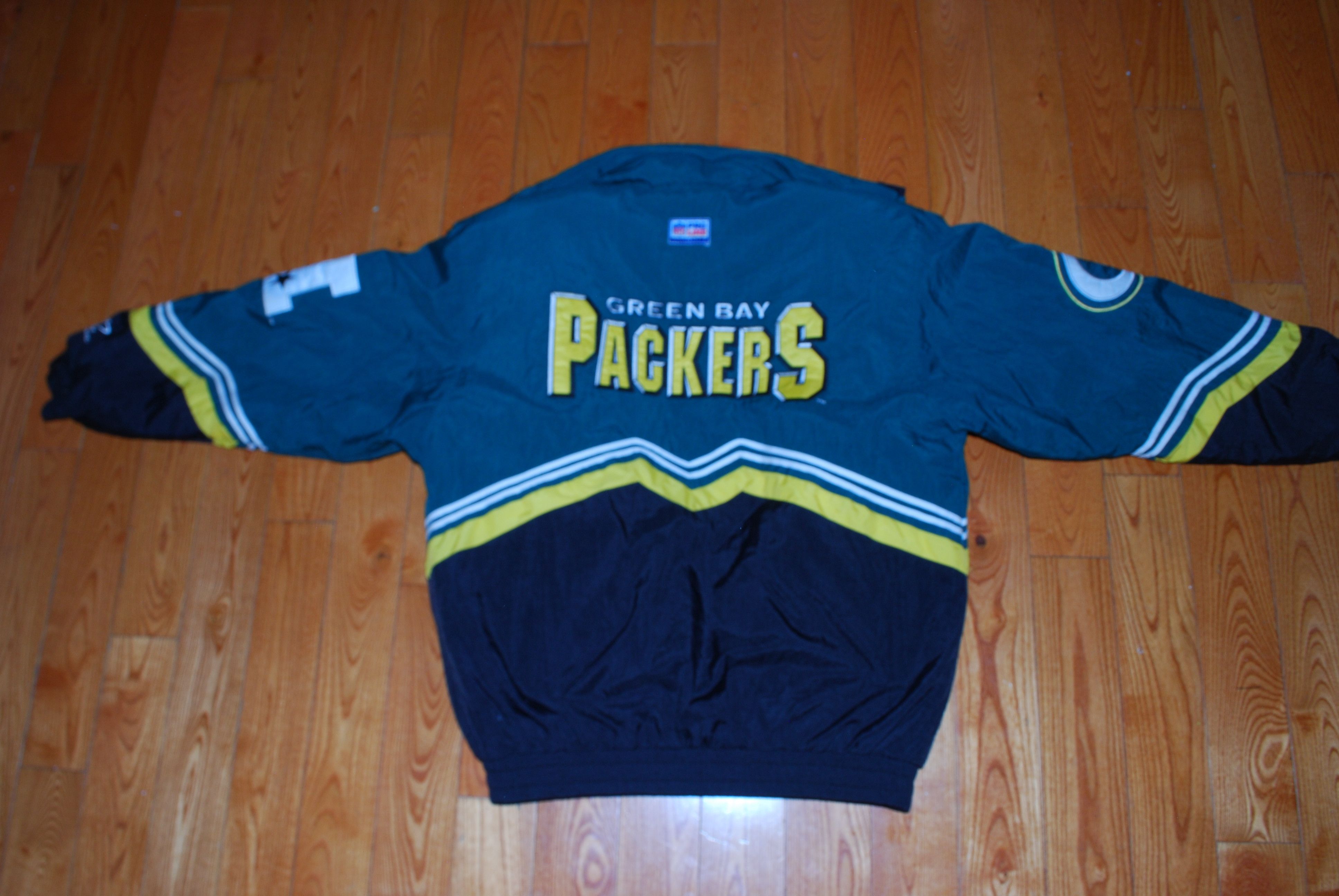 NFL Vintage ProLine NFL Greenbay Packers Puffer Jacket from 1990 Size US XXL / EU 58 / 5 - 10 Thumbnail