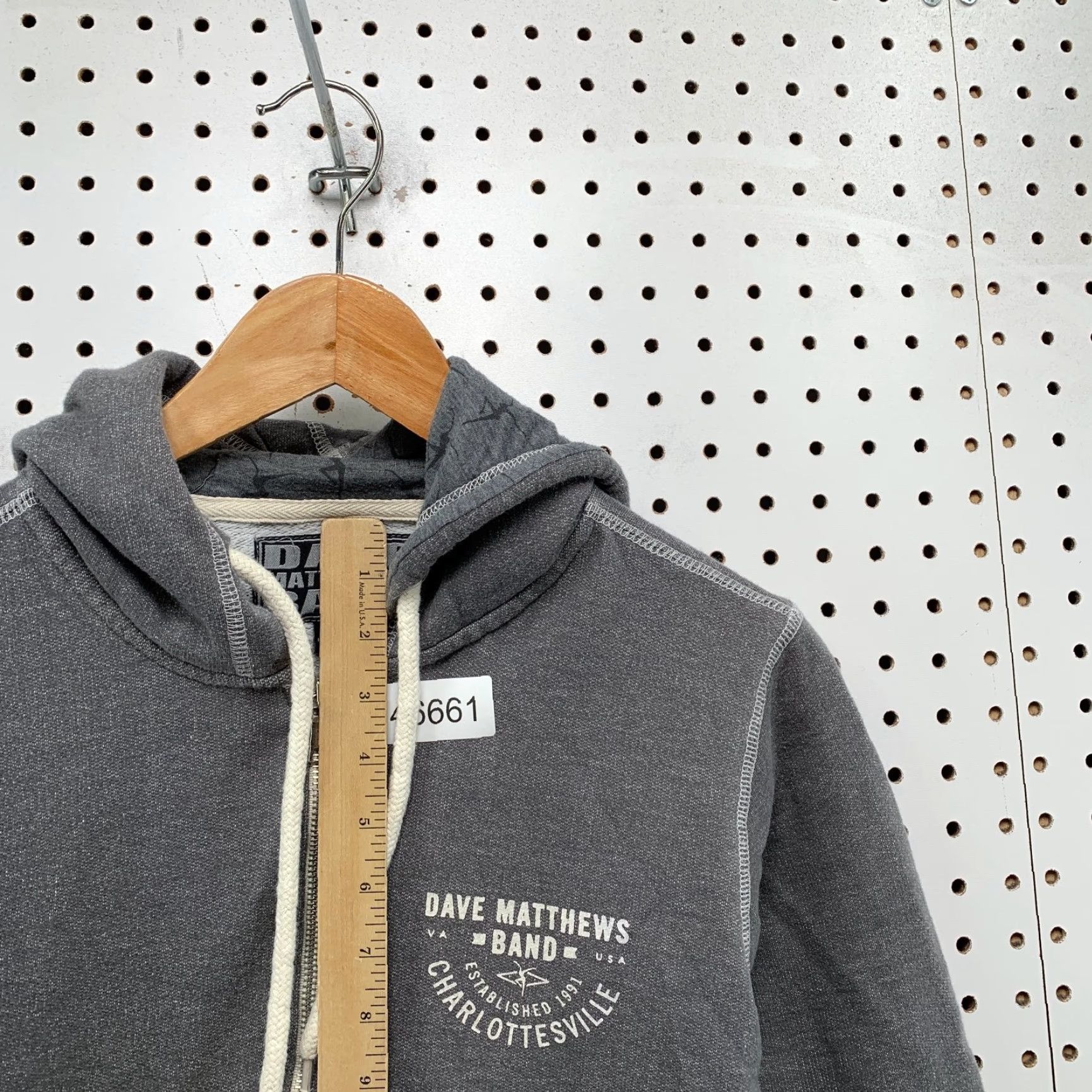 Vintage VINTAGE Dave Matthews Band Hoodie Sweatshirt Mens S Gray Music Charlottesville Size US S / EU 44-46 / 1 - 5 Thumbnail