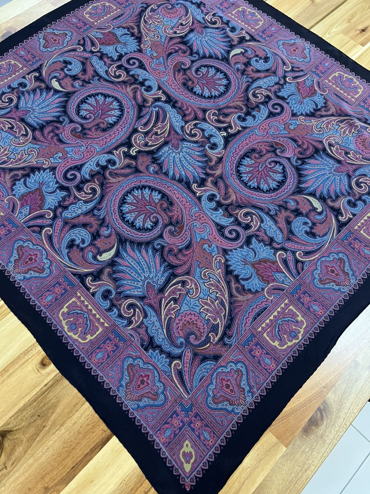 Etro Etro Silk Paisley Printed Square Shaped Sheer Scarf Size ONE SIZE - 7 Thumbnail
