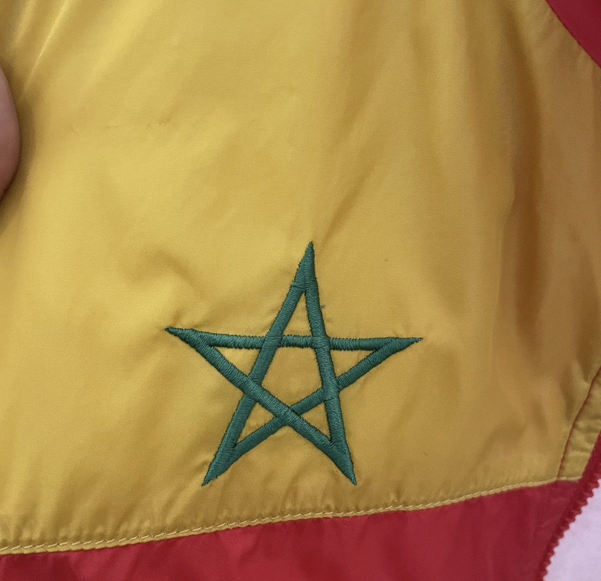 Vintage rare vintage usa-made nike morocco 1999 windbreaker Size US XL / EU 56 / 4 - 10 Thumbnail