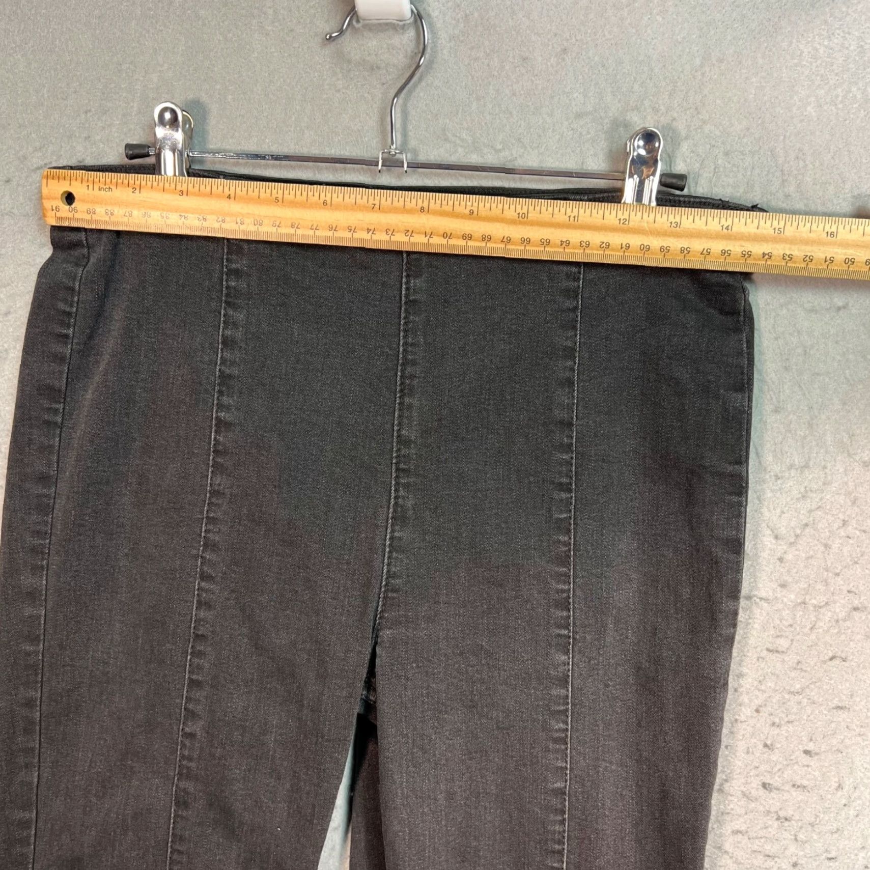 Vintage VINTAGE We The Free Womens Pants Dark Grey High-Waisted Flare 28 Inseam 30 Ankle Cotton Blend Womens Pants(Size 28) Size 28" / US 6 / IT 42 - 5 Thumbnail