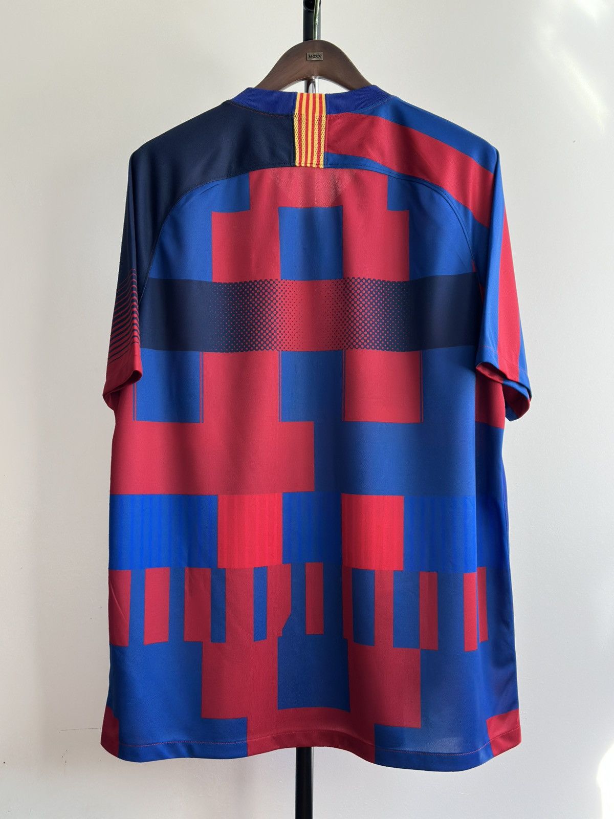 Nike Nike FC Barcelona 20th Anniversary 2018 Soccer Jersey Shirt Size US XL / EU 56 / 4 - 7 Thumbnail