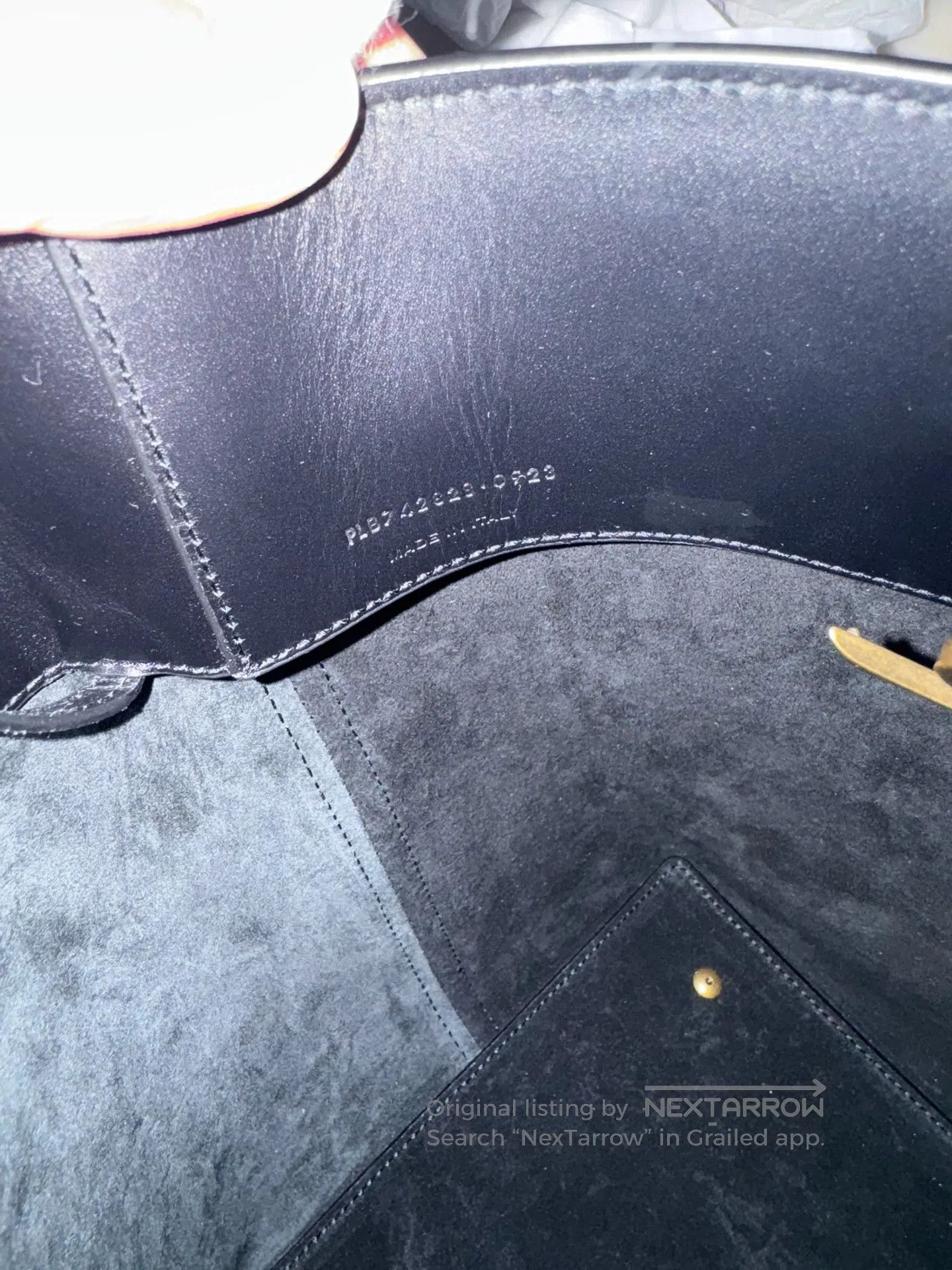 Saint Laurent Paris Saint Laurent Paris Large Black and Gold Cowhide Bucket Ho Size ONE SIZE - 9 Thumbnail