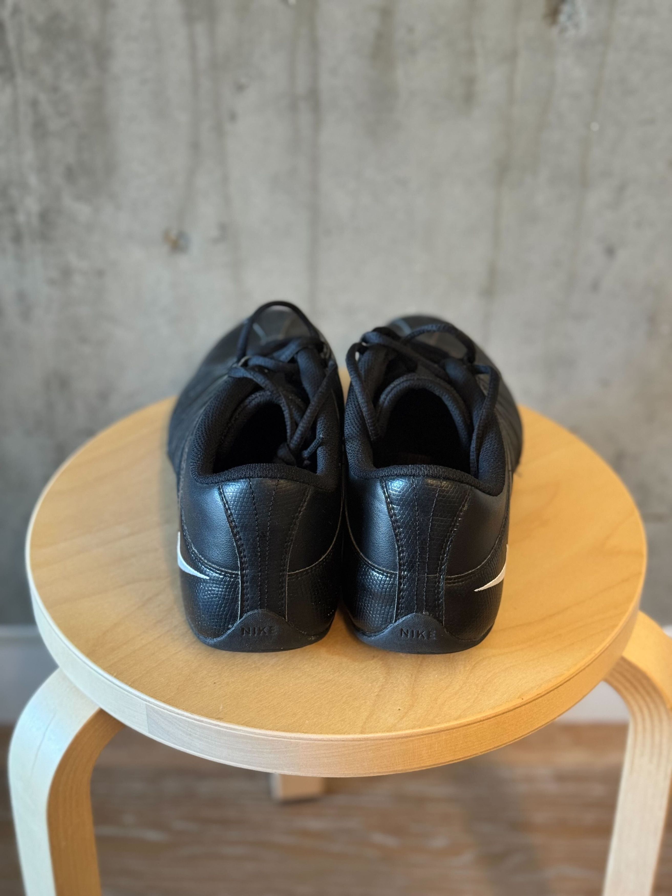 Nike Musique IV Dance Cheer Shoes Size US 9 / EU 42 - 4 Thumbnail