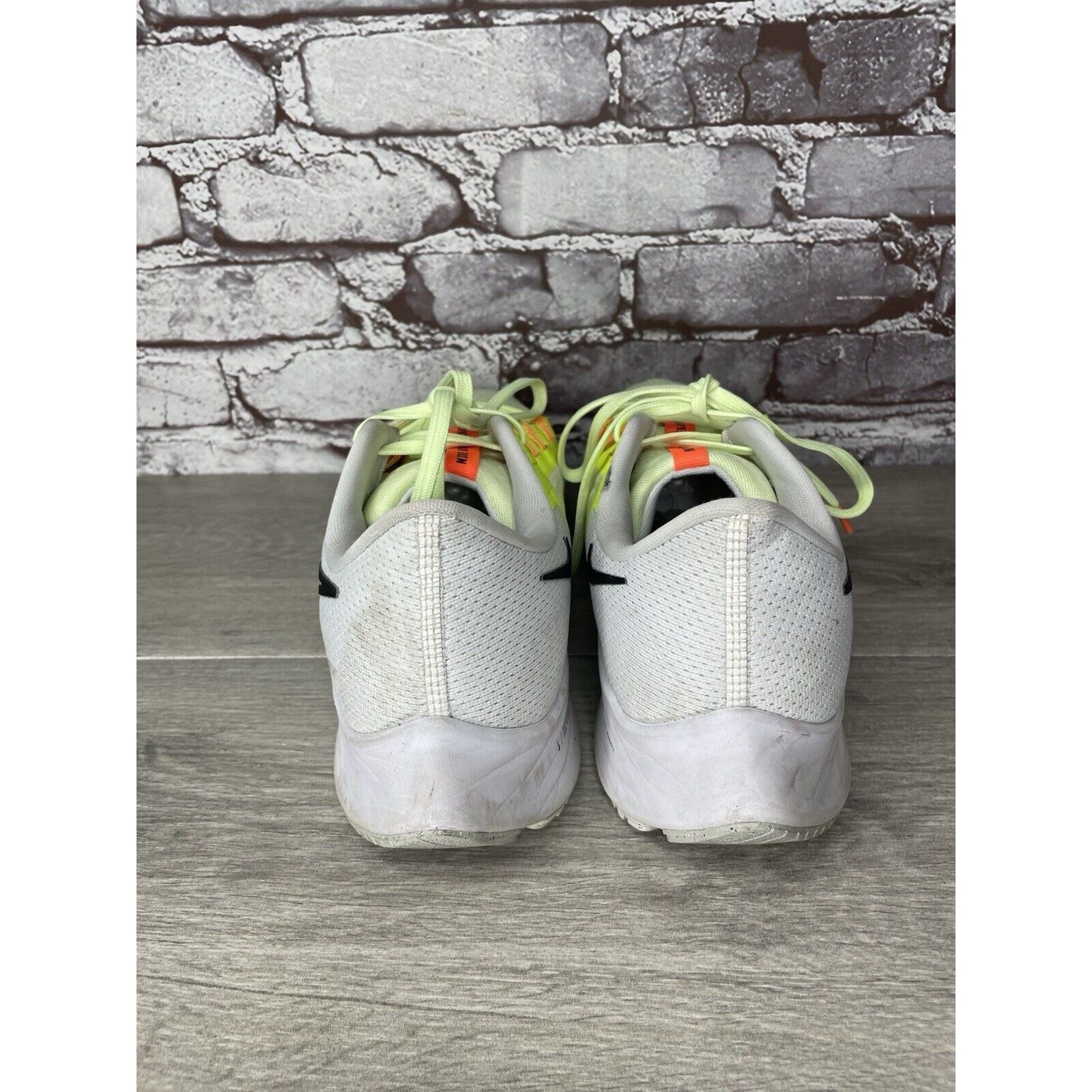 Nike Nike Air Zoom Pegasus 38 Barely Volt Running Shoes Men 11.5M Size US 11.5 / EU 44-45 - 5 Thumbnail