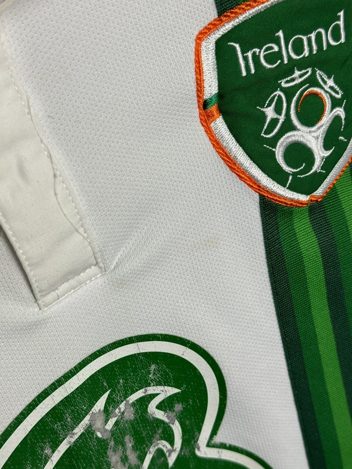 Umbro Republic Of Ireland 12/13 Away Football Jersey Size US M / EU 48-50 / 2 - 10 Thumbnail