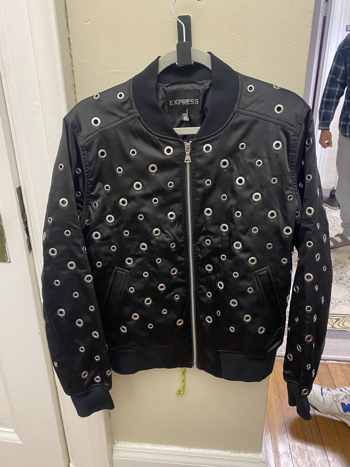 Express Brand new Express Eyelet Black Bomber Size M / US 6-8 / IT 42-44 - 1 Thumbnail