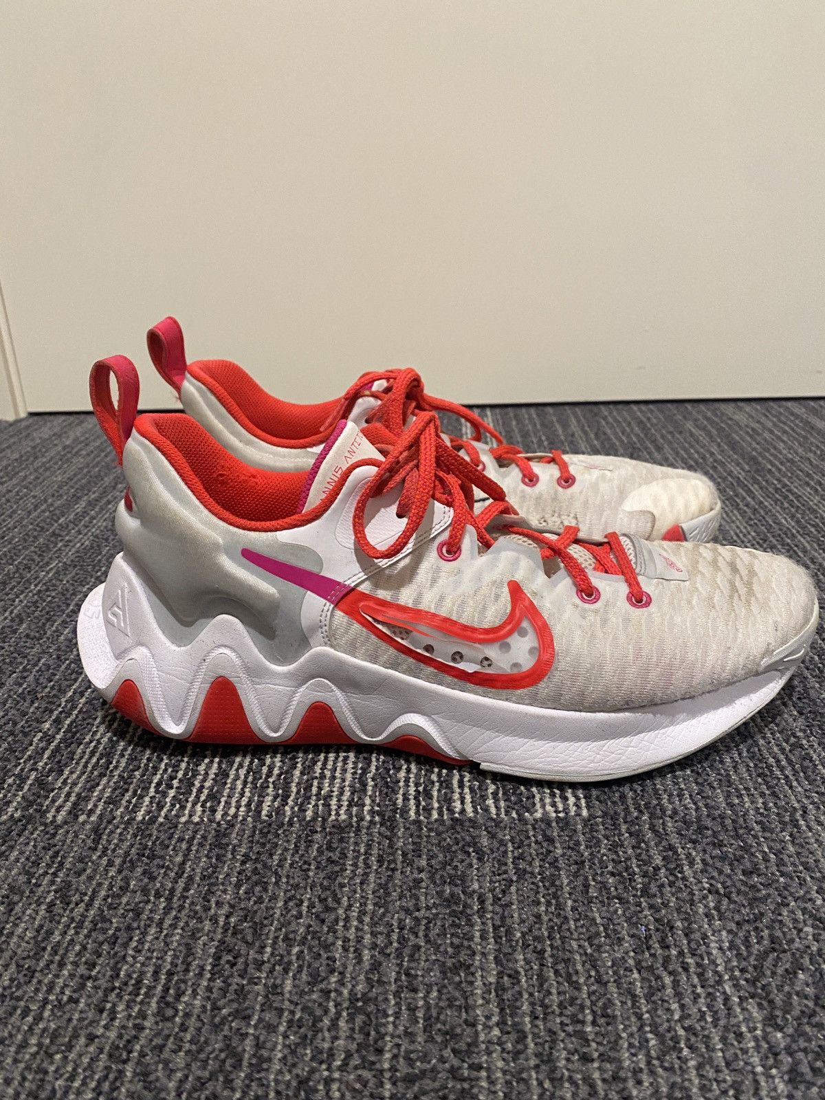 giannis antetokounmpo shoes roses