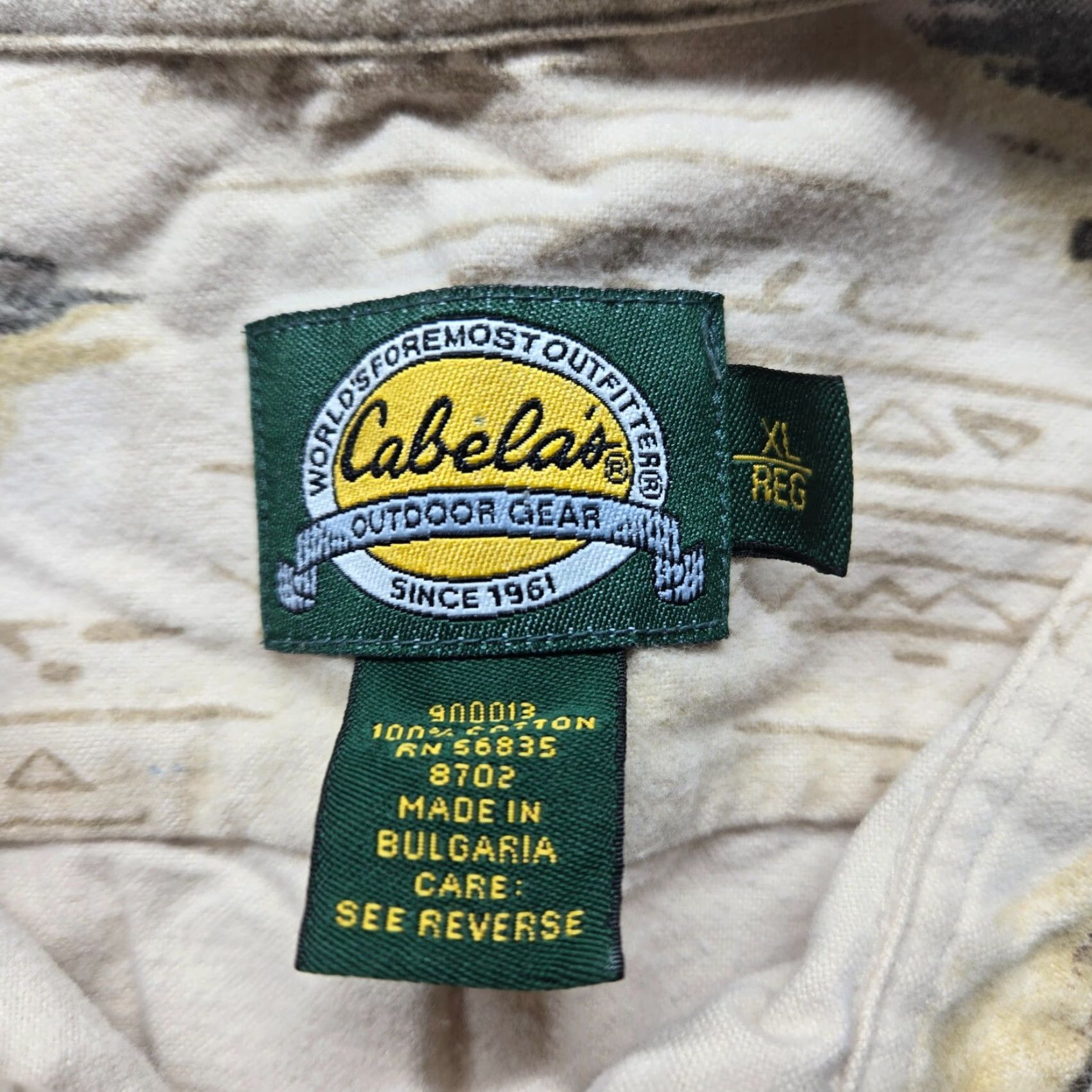 Vintage Cabela's Shirt Men Adult XL Button-Up Tan Beige Outdoor Gear Heavy Mountains Cotton Button-Down Collared Long Sleeve Size US XL / EU 56 / 4 - 4 Thumbnail