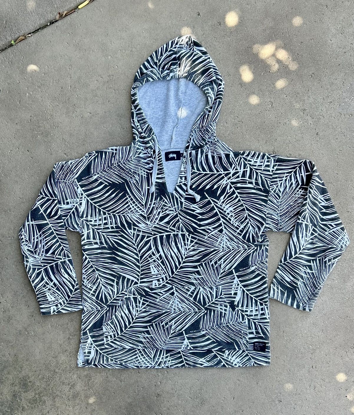 Stussy *RARE* Stussy leaf print hoodie Size US L / EU 52-54 / 3 - 1 Thumbnail