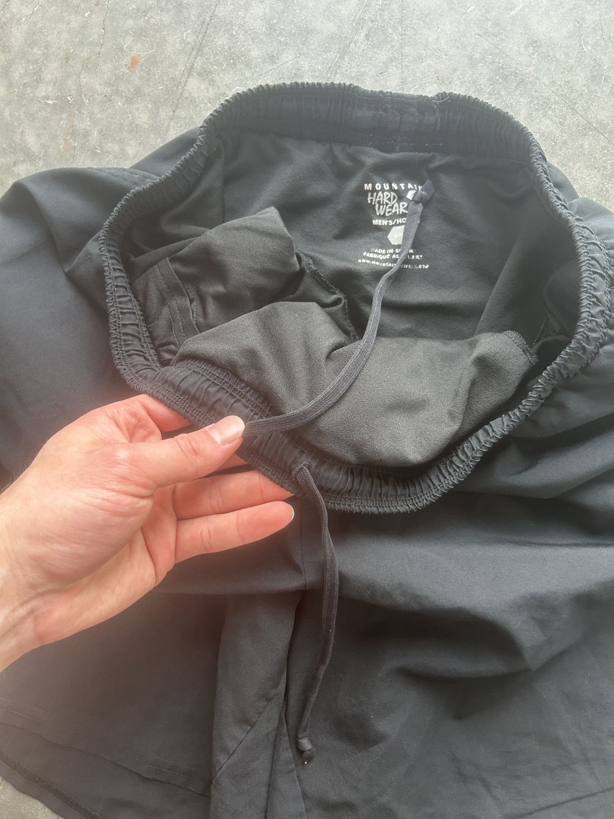 Mountain Hardwear × Vintage Vintage Y2K Mountain Hardwear Gym Shorts Size US 30 / EU 46 - 4 Thumbnail