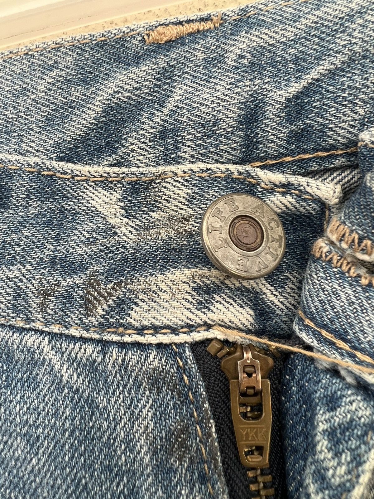 Vintage Vintage Benefit Japan Distressed Denim Painter Flare Jeans Size US 28 / EU 44 - 7 Thumbnail