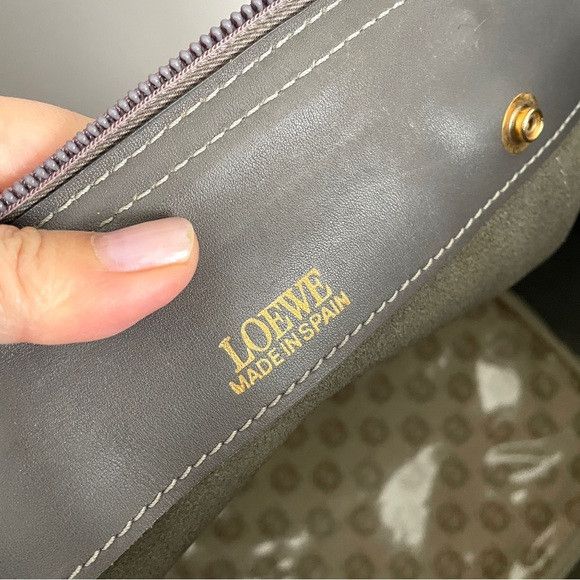 Loewe Vintage Loewe Gray Leather Top Handle Purse w/ COA 🇪🇸 Size ONE SIZE - 7 Thumbnail