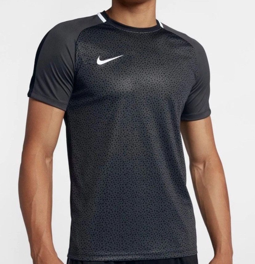 Nike Nike Mens Dri-Fit Black & Grey Football Shirt Size Large L Size US L / EU 52-54 / 3 - 1 Thumbnail