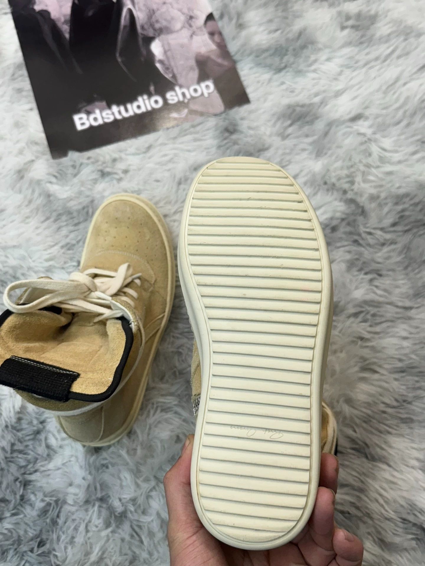 Rick Owens Rick Owens inverted triangle wheat color, RO main line suede Size US 7 / IT 37 - 6 Thumbnail