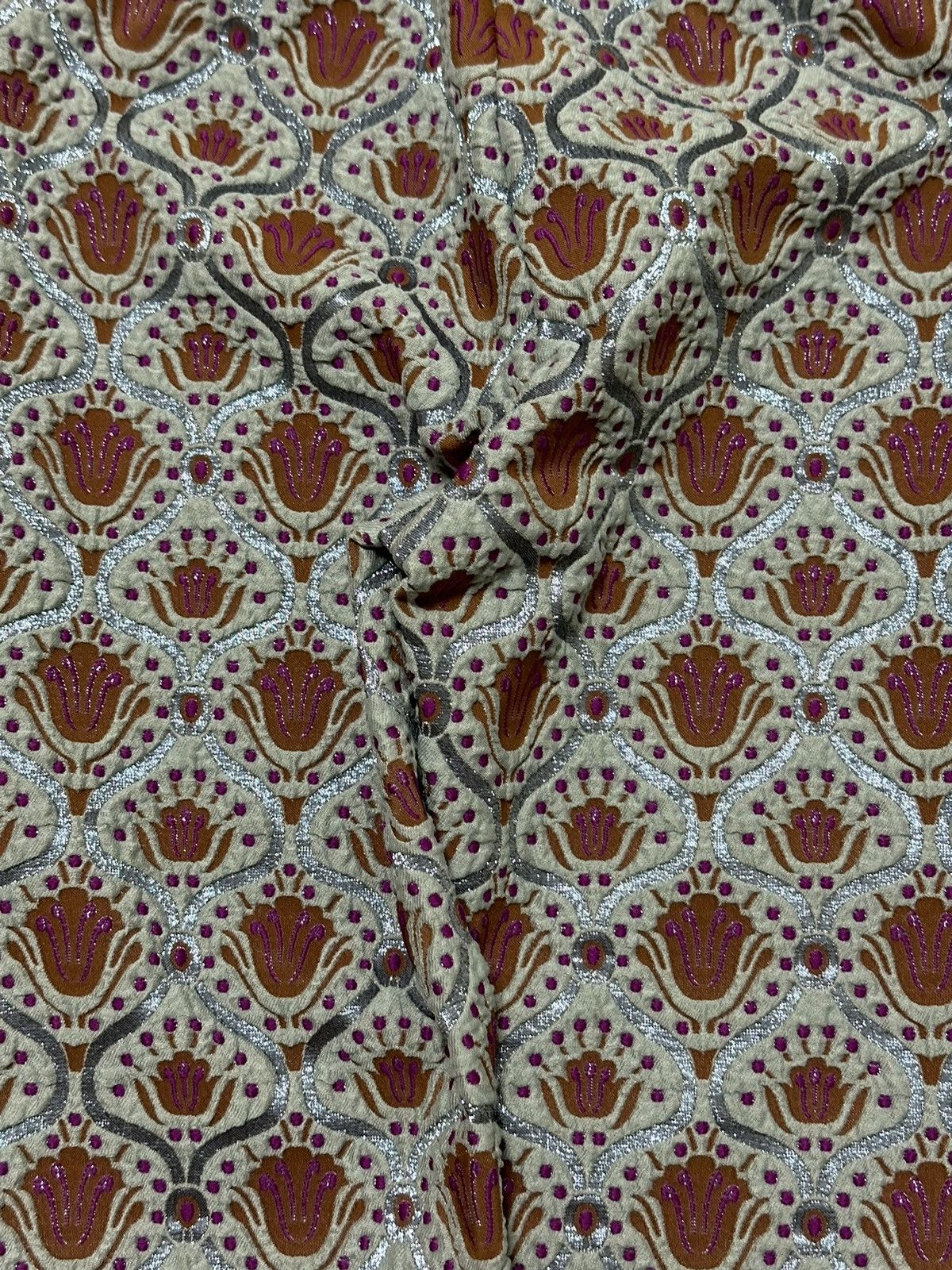 Louis Vuitton LOUIS VUITTON S/S 2010 Floral Print Stretch Short Pants Size 26" / US 2 / IT 38 - 5 Thumbnail
