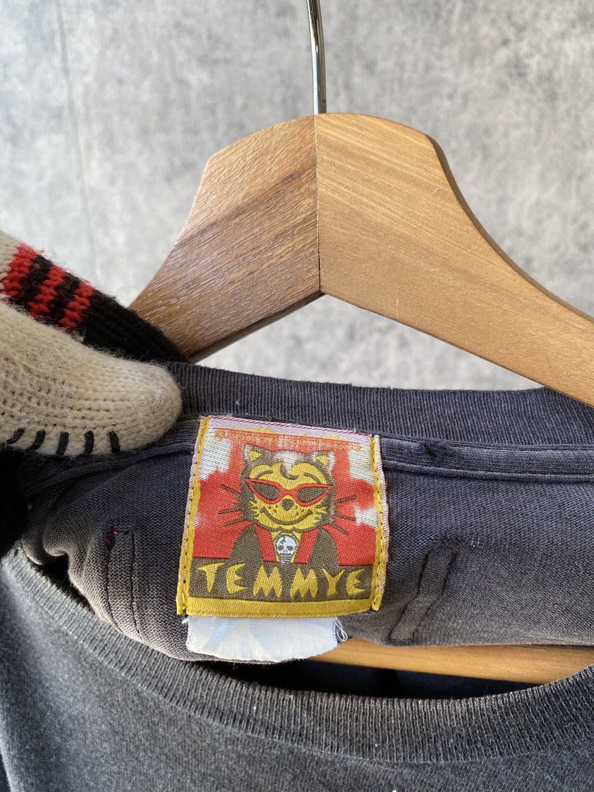 Japanese Brand × Vintage Vintage 90s Cream Soda Temmye Faded Black Distressed Tee Size US L / EU 52-54 / 3 - 11 Thumbnail