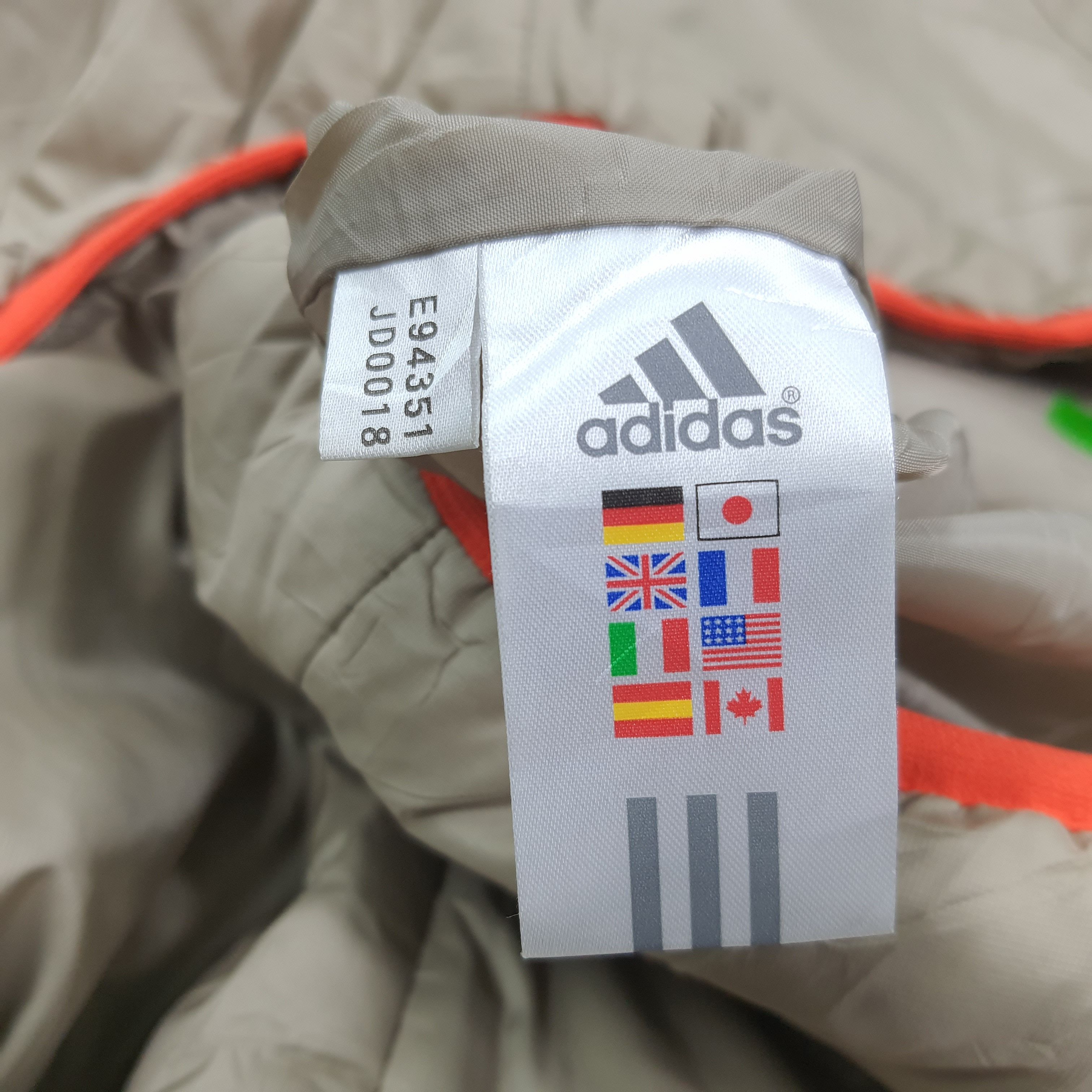 Adidas Vintage Adidas Clima 365 Puffer Custom Logo Jacket C278N18 Size US L / EU 52-54 / 3 - 9 Thumbnail