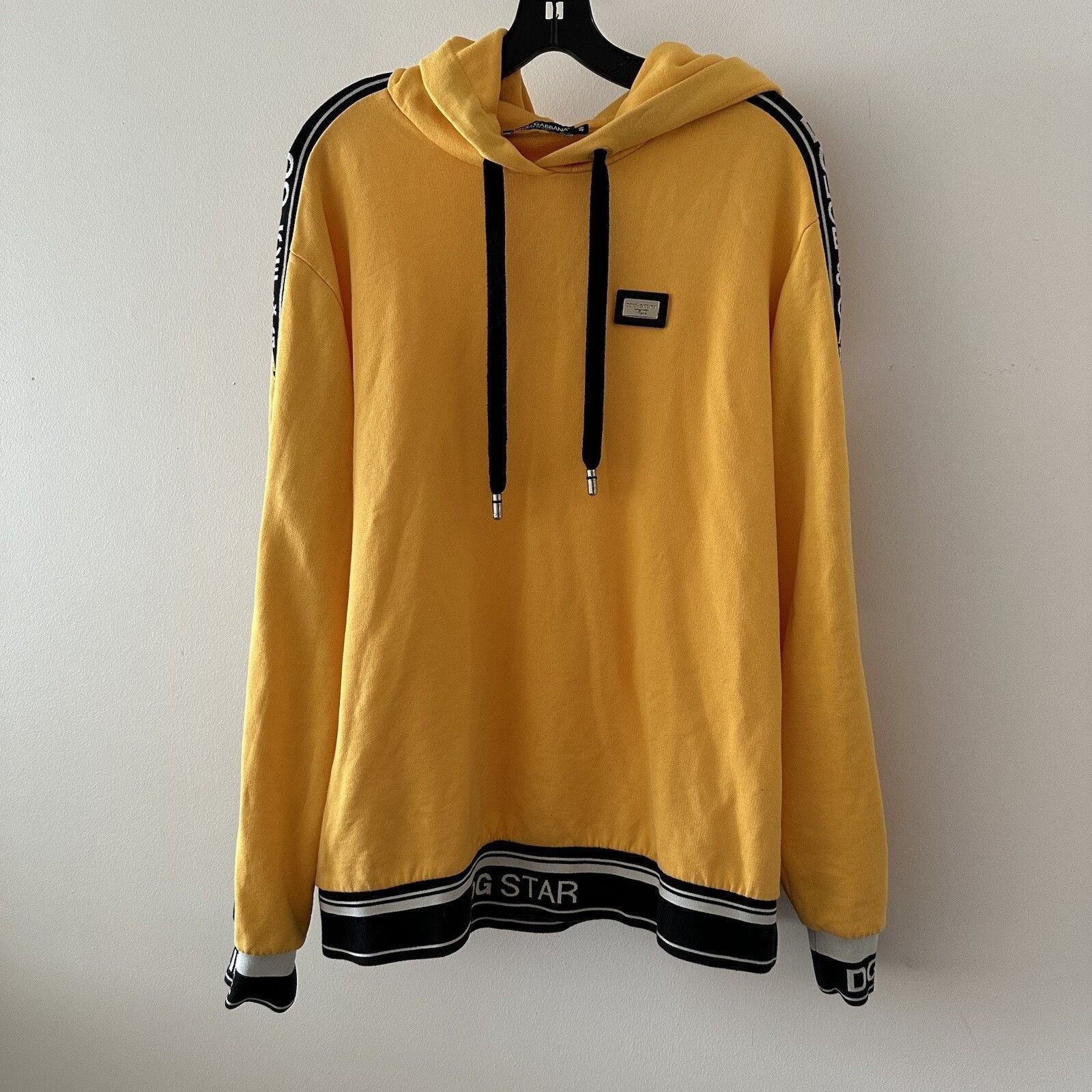 Dolce & Gabbana Dolce&Gabbana Hoodie Yellow Love Is Black Sz 46 IT 10 US DG Size US XL / EU 56 / 4 - 1 Thumbnail