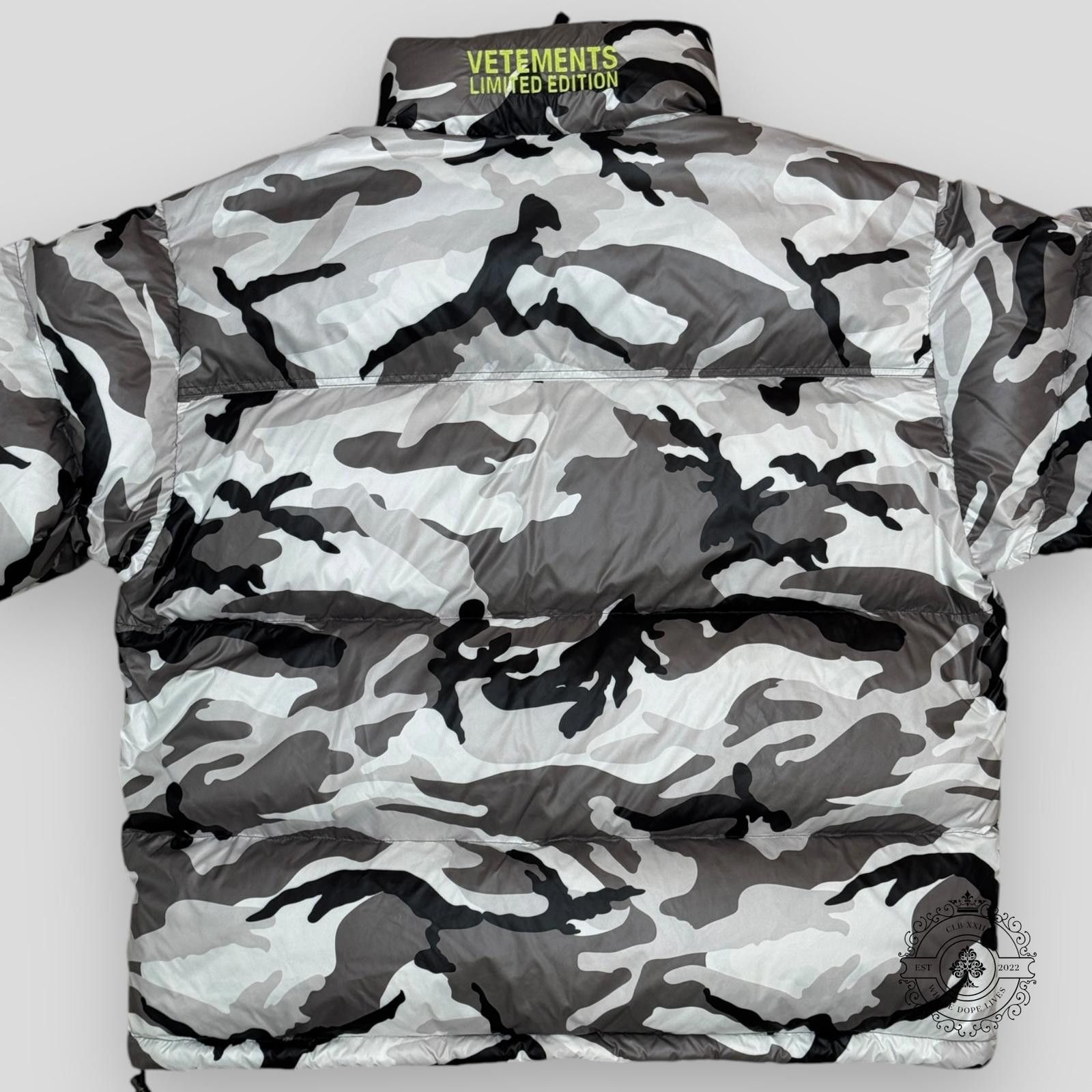 Vetements Vetements Logo Camo Puffer Jacket Size US M / EU 48-50 / 2 - 3 Thumbnail