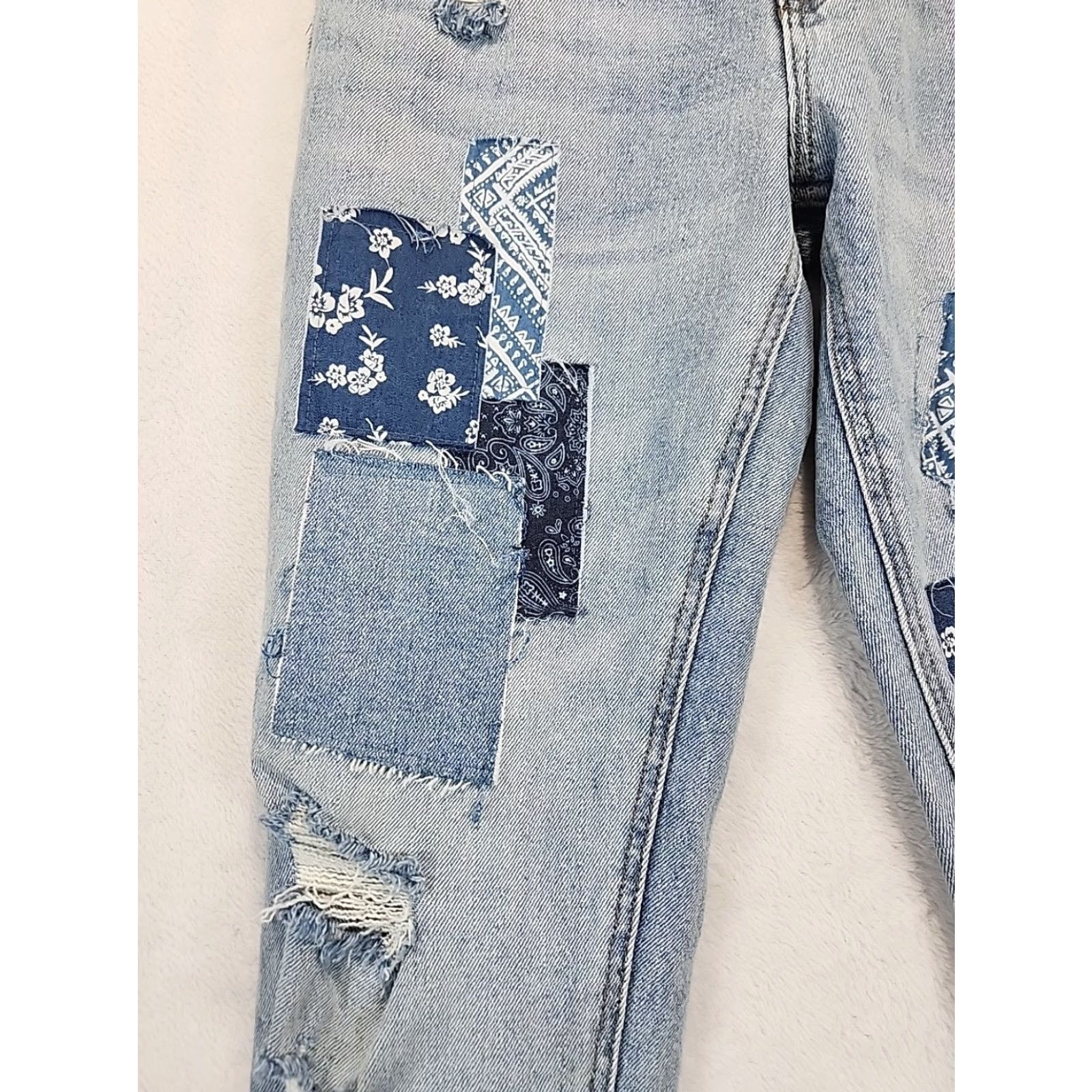 Vintage M Jeans Maurices Women's Jeans High-Rise Patchwork Distressed 5-Pocket Ankle Blue Cotton Blend Medium Wash Size 26" / US 2 / IT 38 - 4 Thumbnail