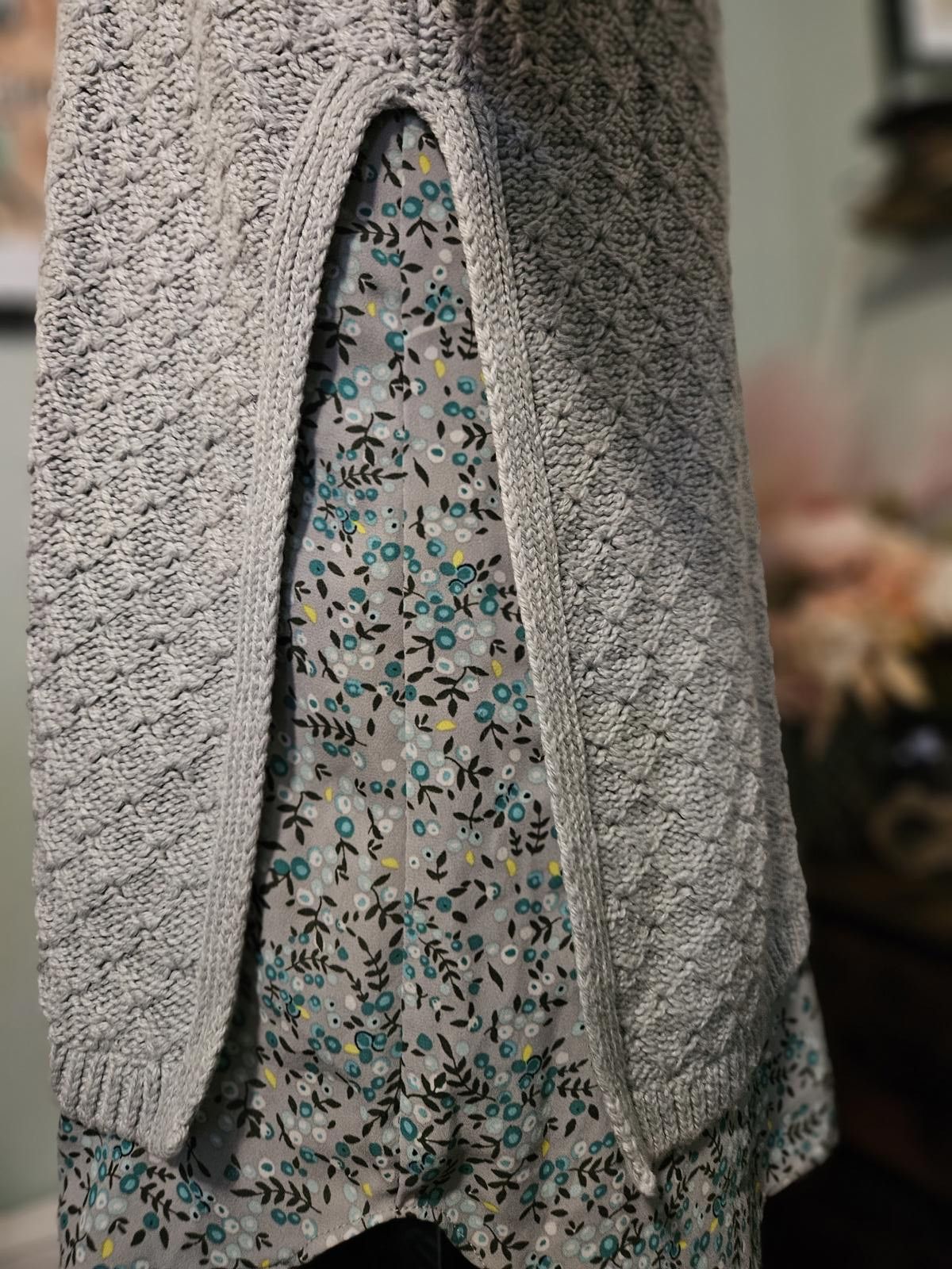 Designer Loft, NWT, Knit sweater, gray, womens large Size L / US 10 / IT 46 - 5 Thumbnail