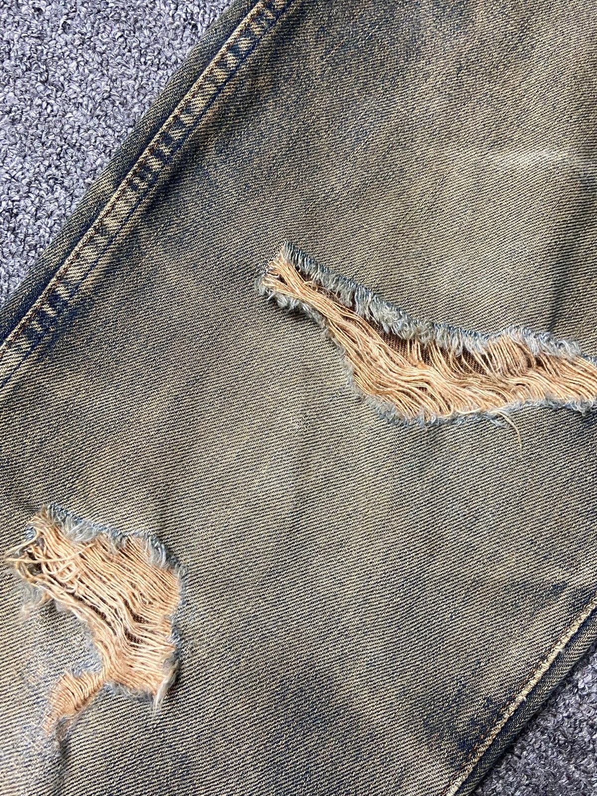 Wrangler Vintage Wrangler 1904 Distressed Ripped Jeans (164) Size US 33 - 14 Thumbnail