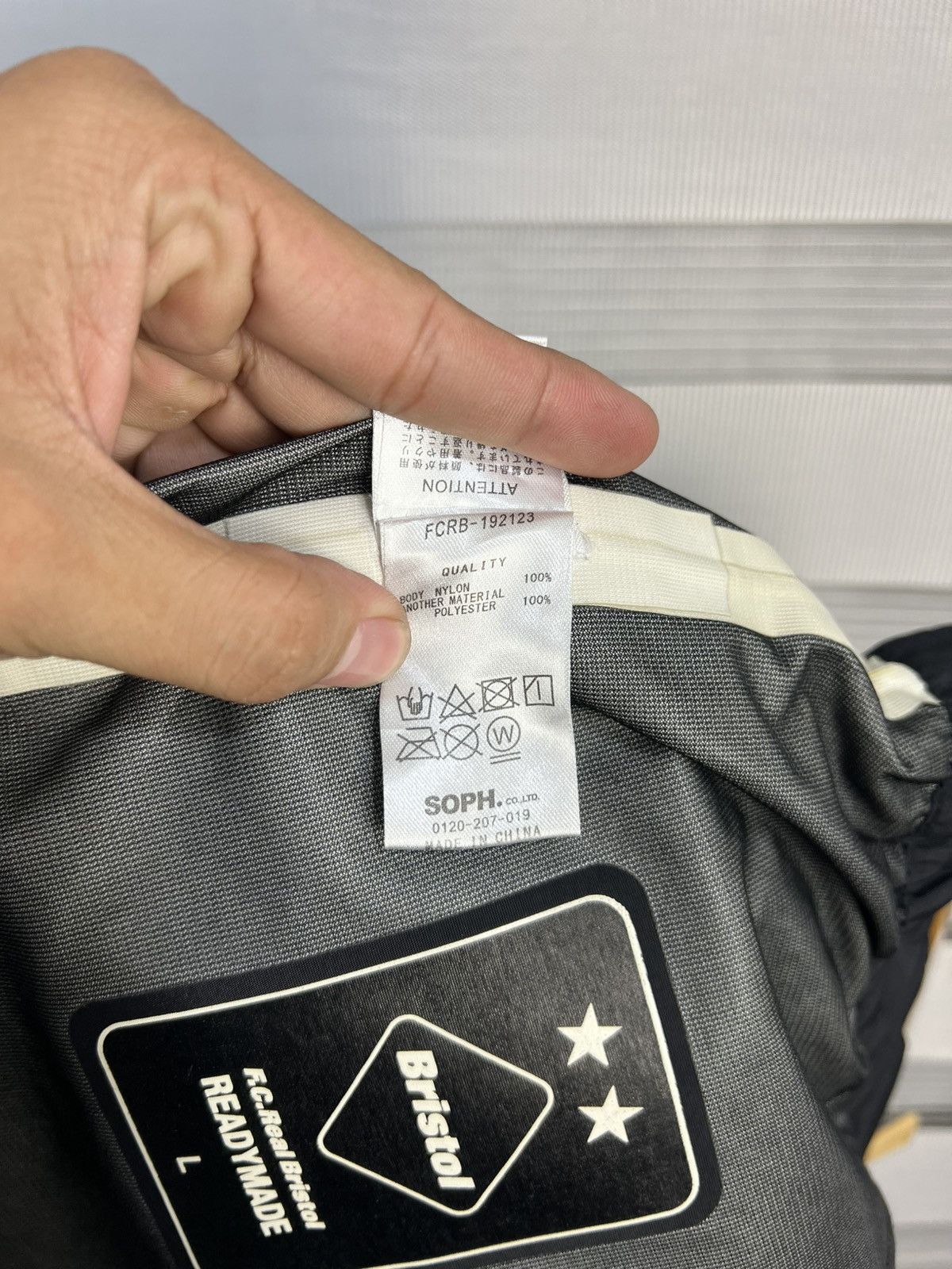 F.C. Real Bristol F.C.Real Bristol×READYMADE FCRB MULTI-POCKET SHORTS Size US 31 - 12 Thumbnail