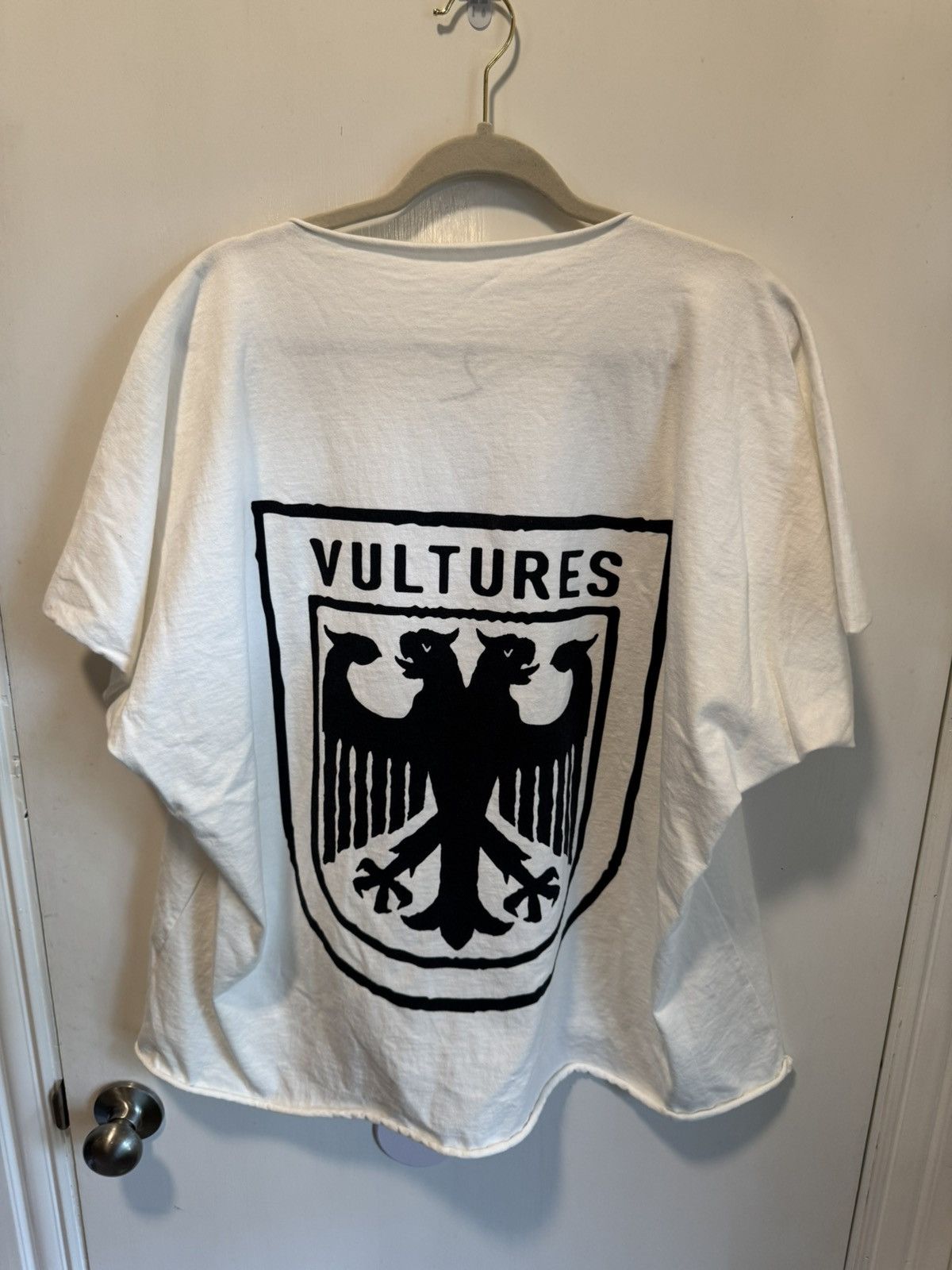Yeezy Yeezy Kanye West Vultures Box Tee Size US L / EU 52-54 / 3 - 2 Thumbnail