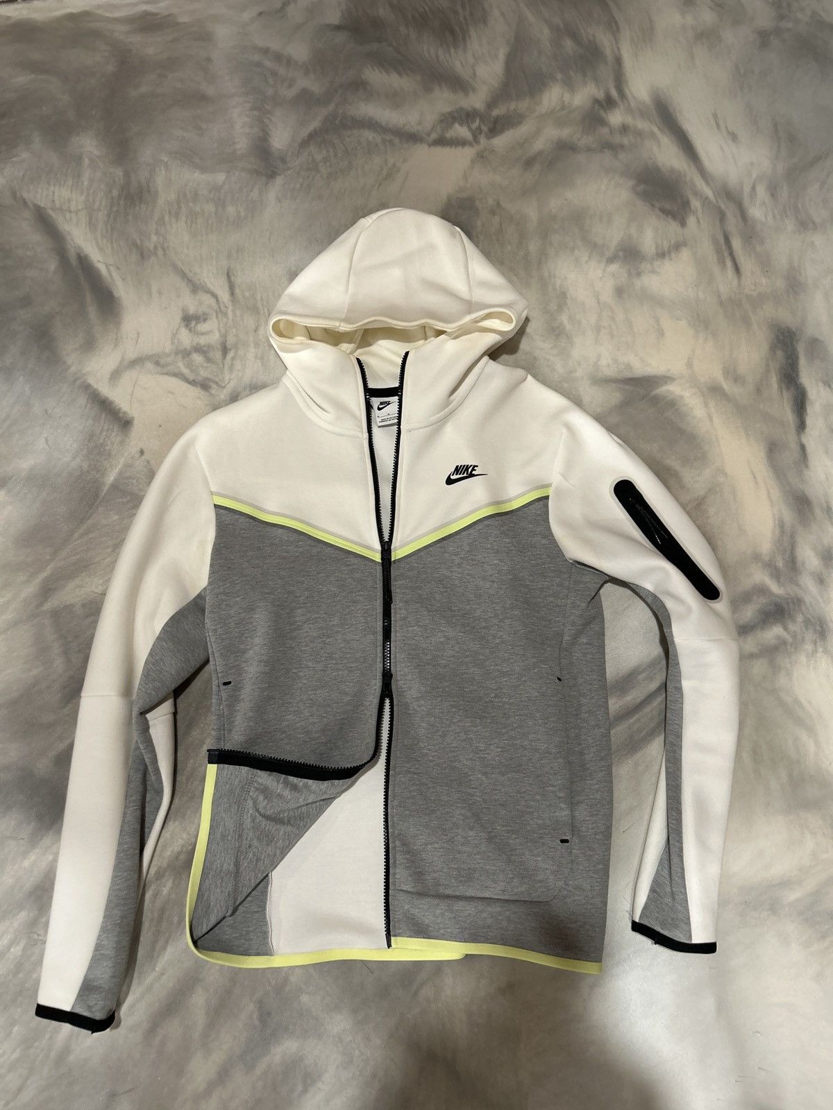 Nike Nike tech fleece hoodie Size US M / EU 48-50 / 2 - 2 Thumbnail