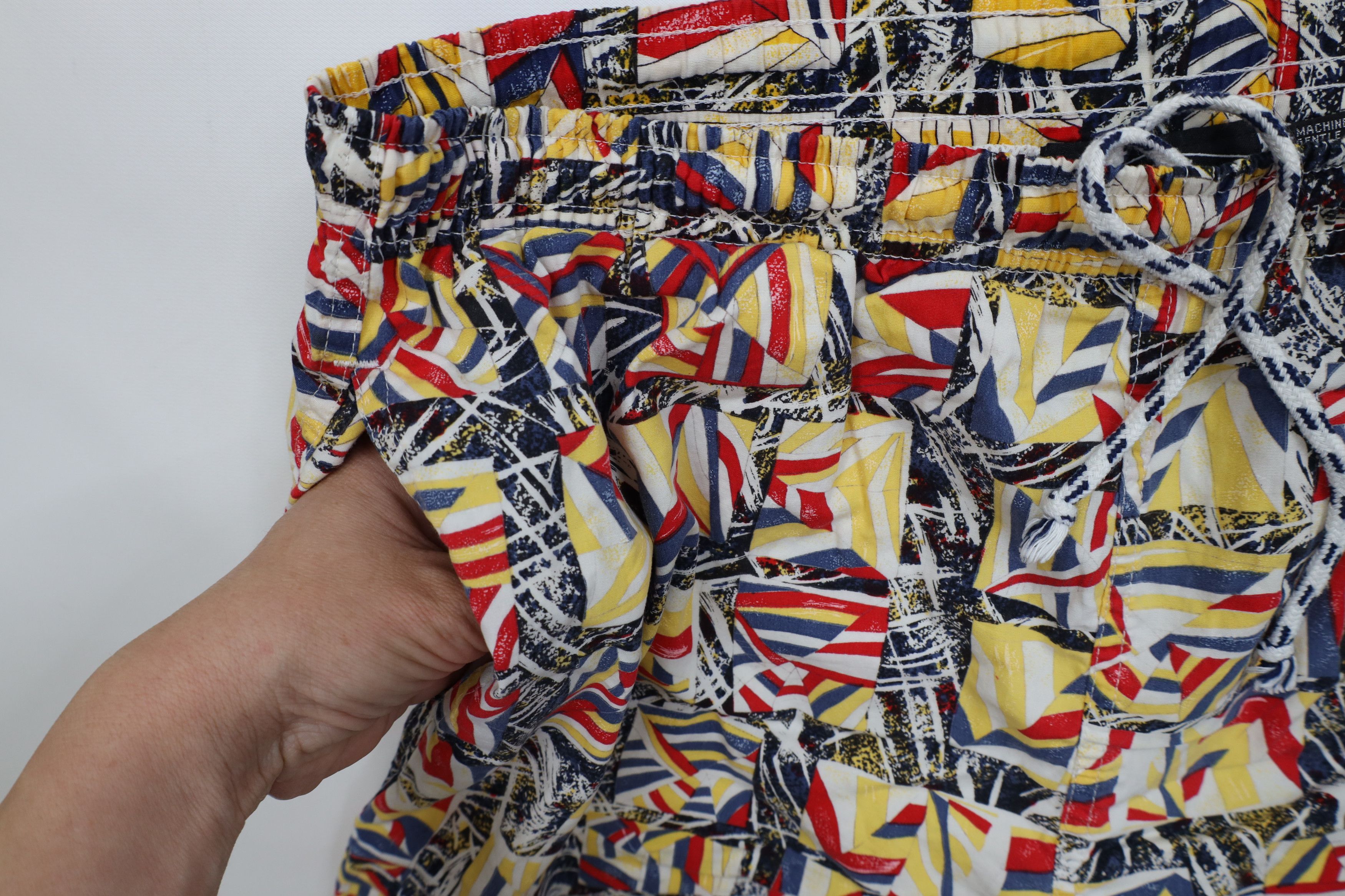 Vintage Vintage 90s Hobie Abstract Sailing Flags Lined Shorts Trunks Size US 32 / EU 48 - 7 Thumbnail