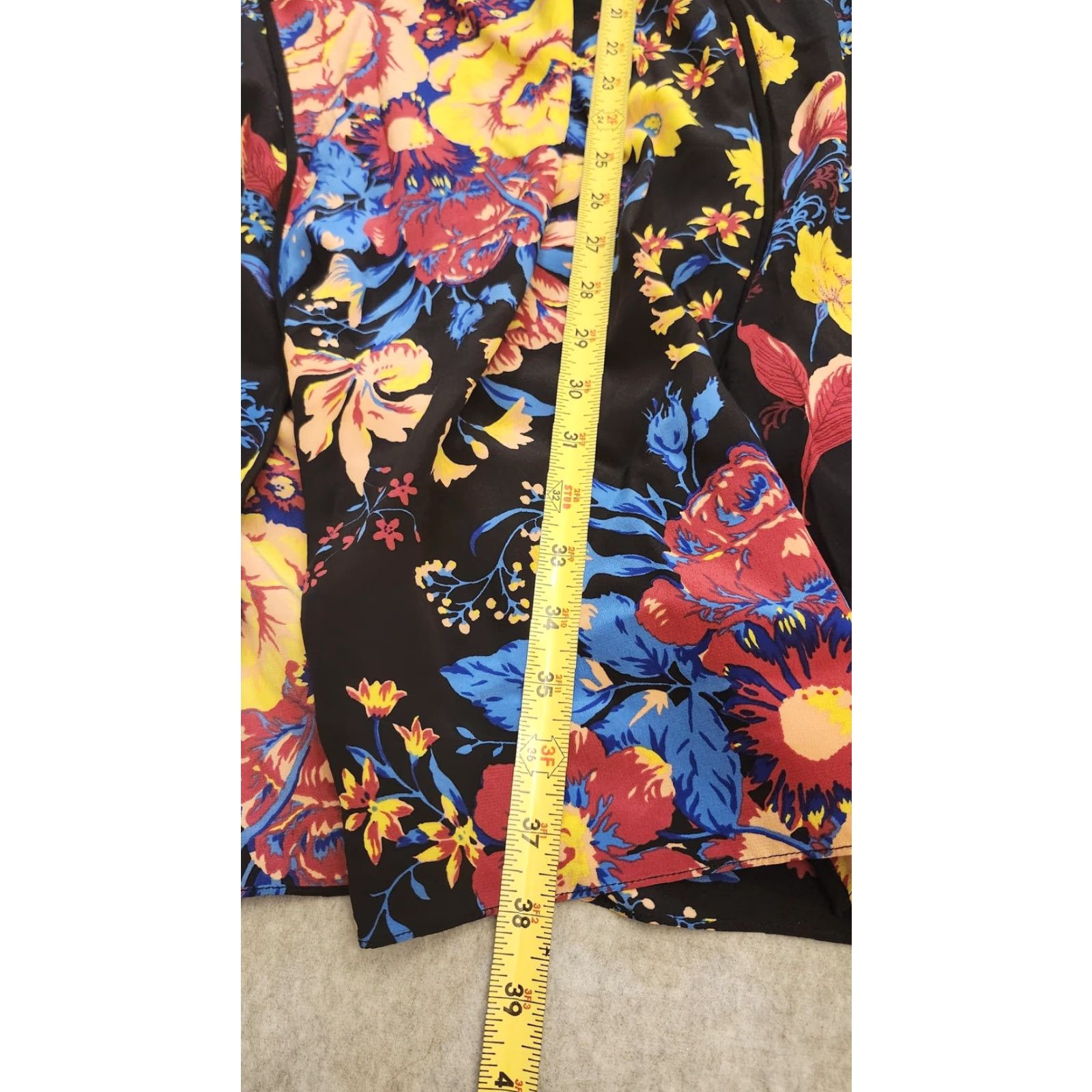 Diane von Furstenberg Diane von Furstenberg Silk Dress Womens 10 Wrap Dress Sleeveless Black Floral Party/Cocktail Workwear 100% Silk Shoes? (no) Size L / US 10 / IT 46 - 5 Thumbnail